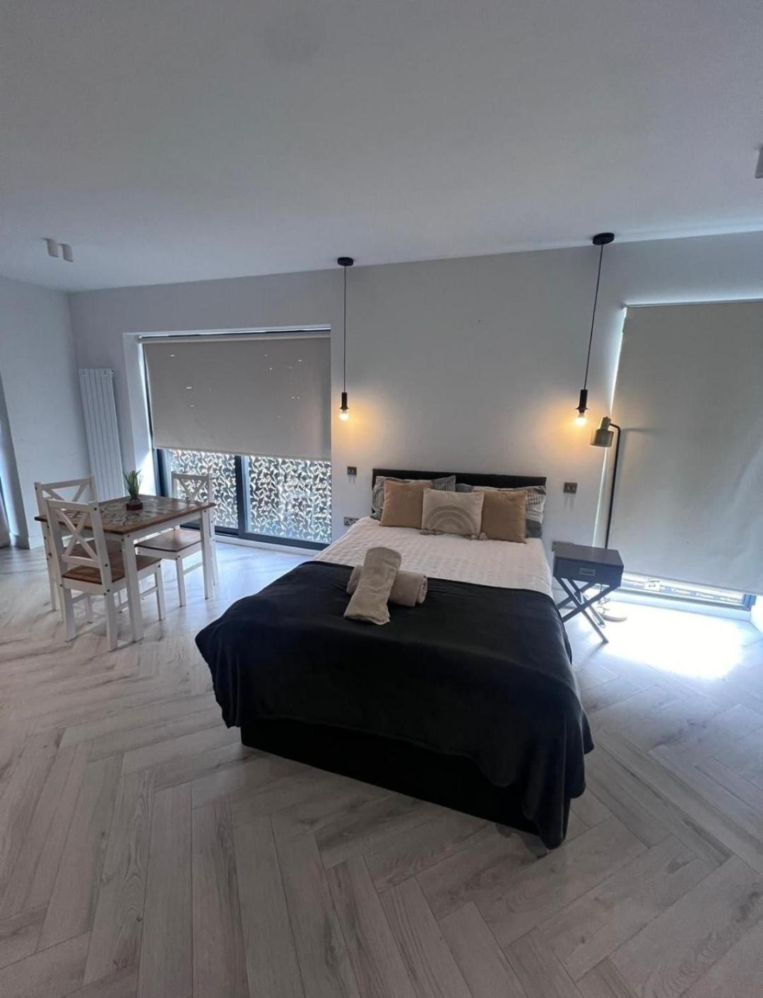Location In 20 Mins To Piccadilly Circus Appartamento Londra