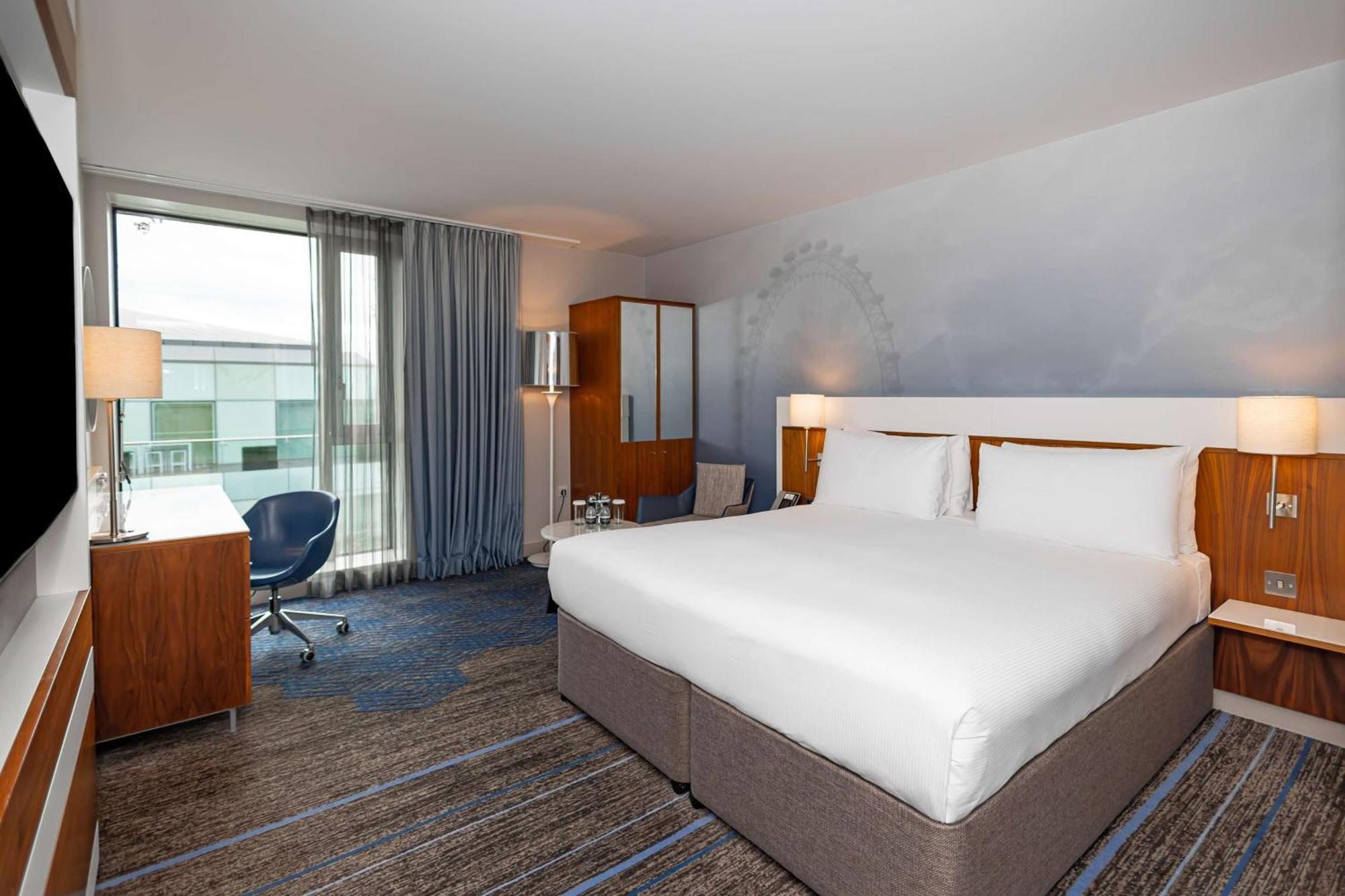 Doubletree By Hilton - Tower Of Hotel