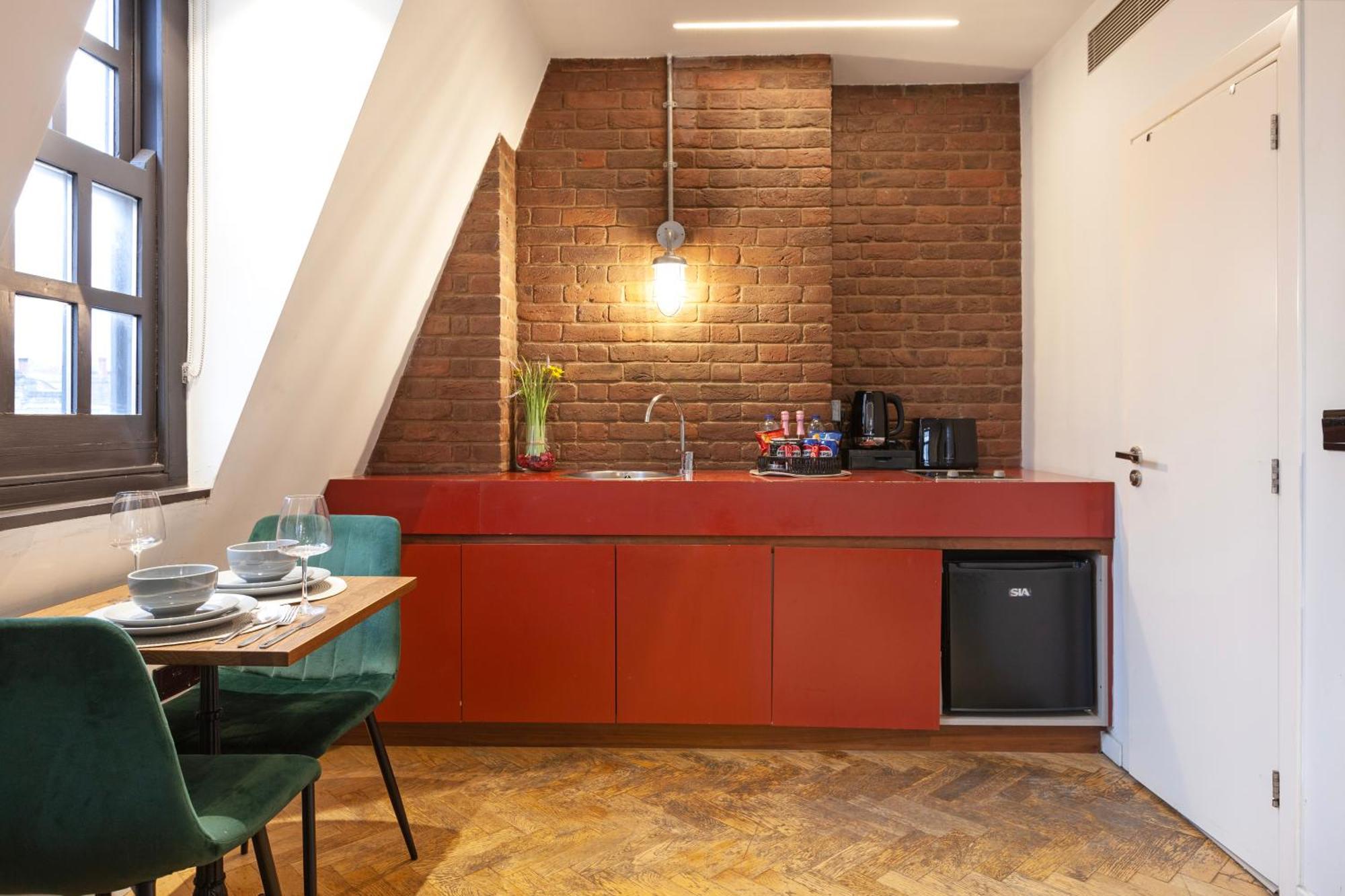 Paddington Apartment