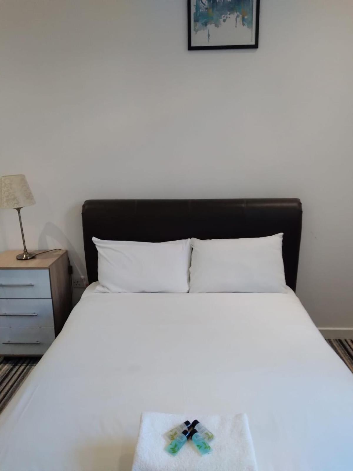 Gjestgiverier Se10 House *