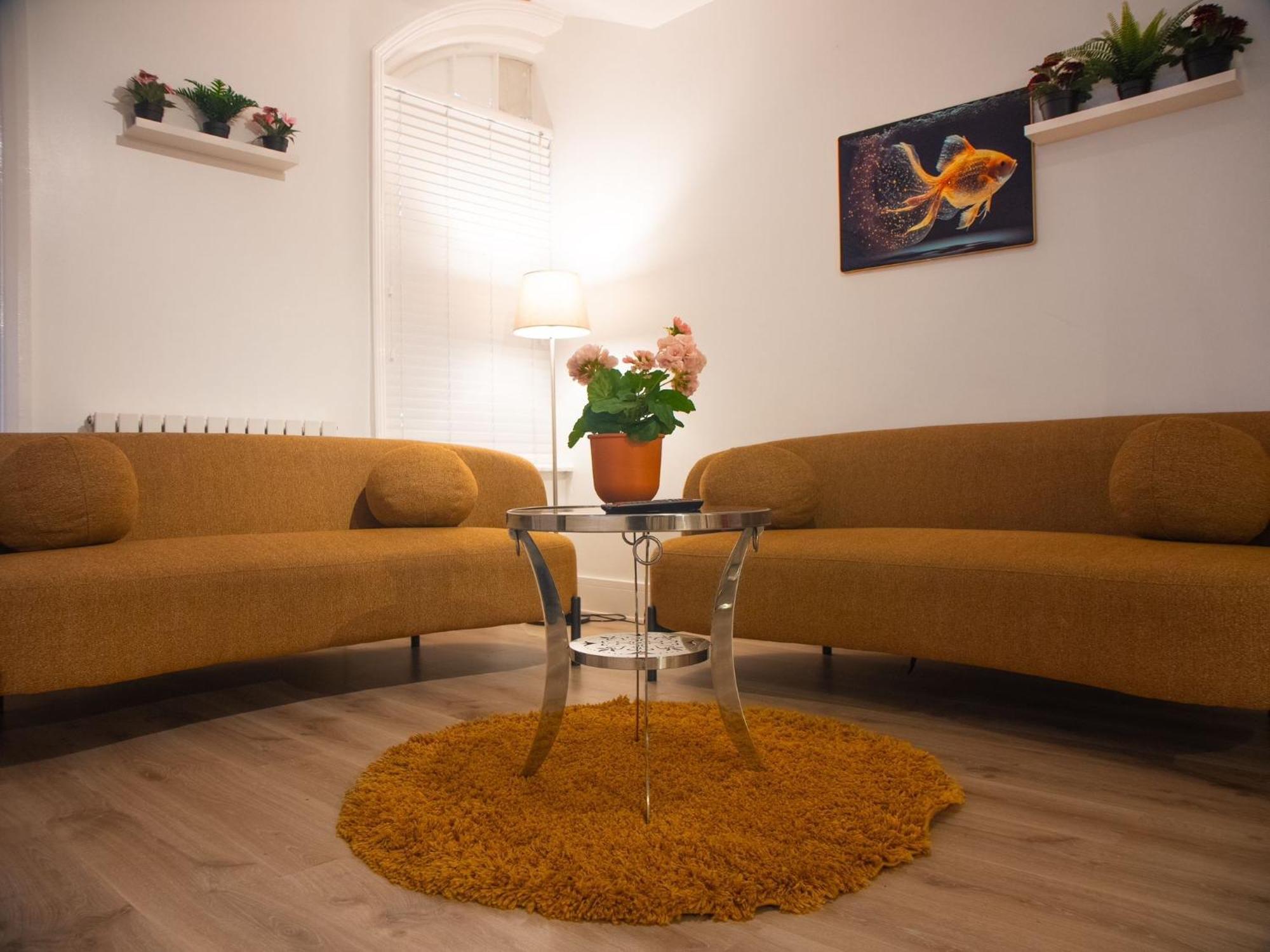 Lägenhet Modern 2 Bedroom In Woolwich *