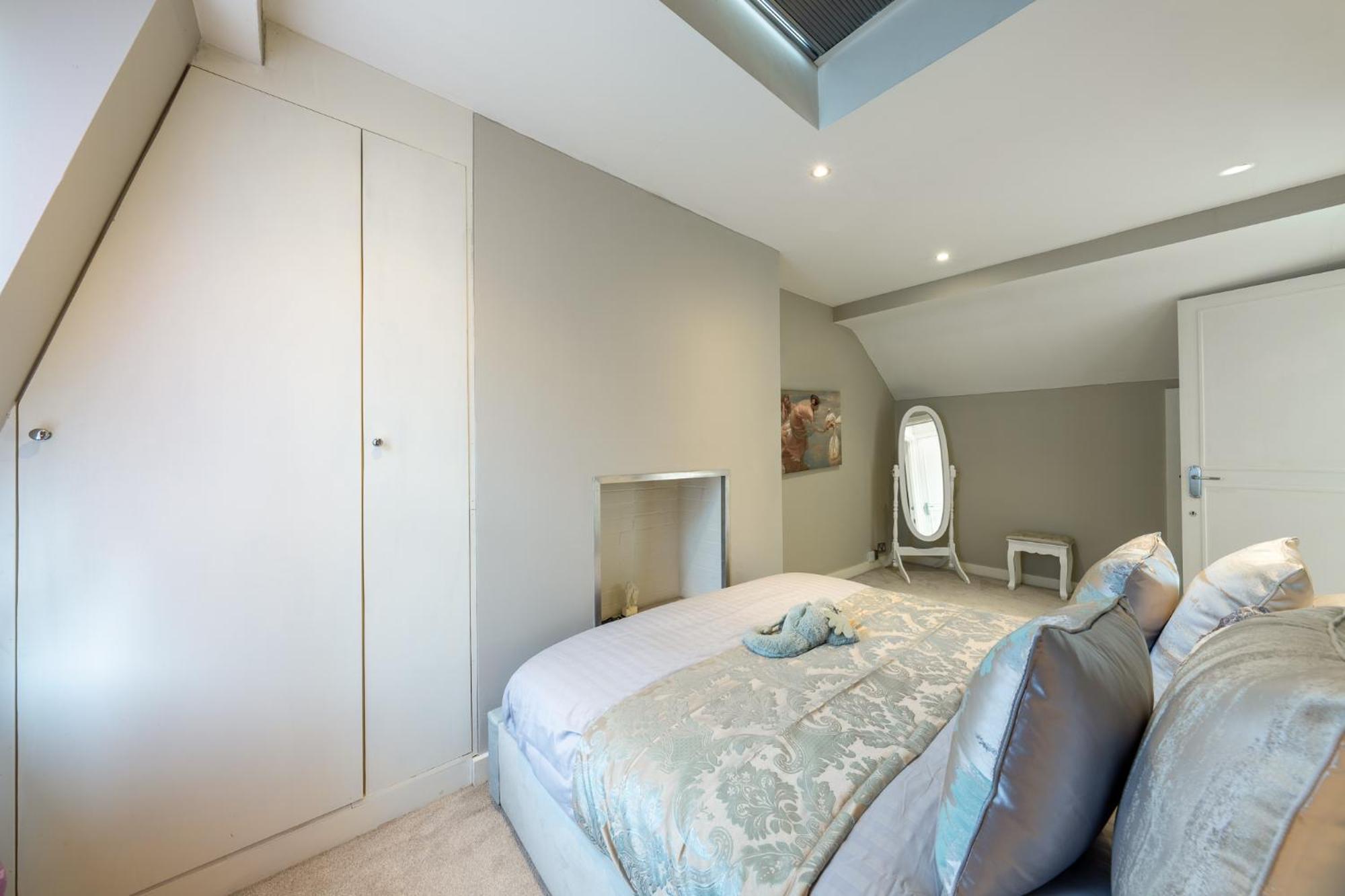 Leilighet Huge 200sqm Luxury 3-bedroom Mews *