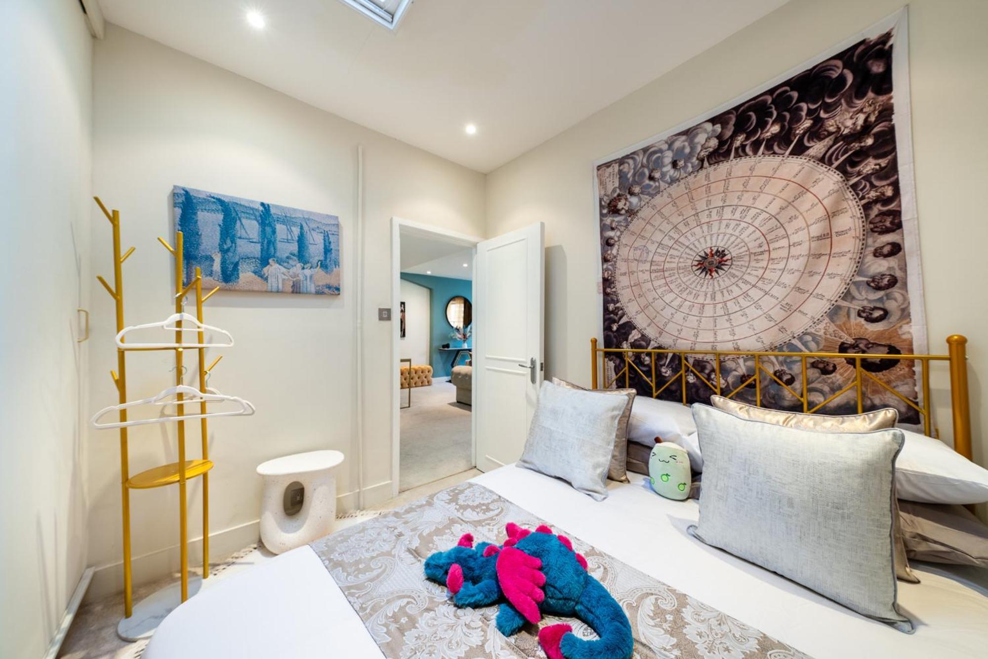 Leilighet Huge 200sqm Luxury 3-bedroom Mews