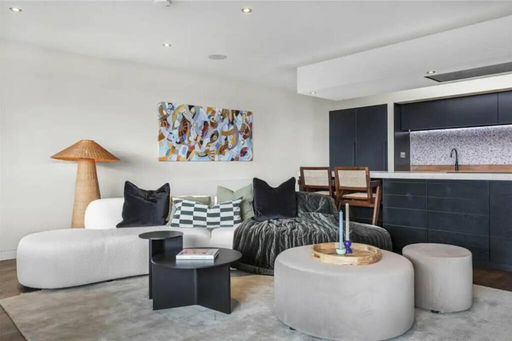 Stunning Shoreditch Penthouse London