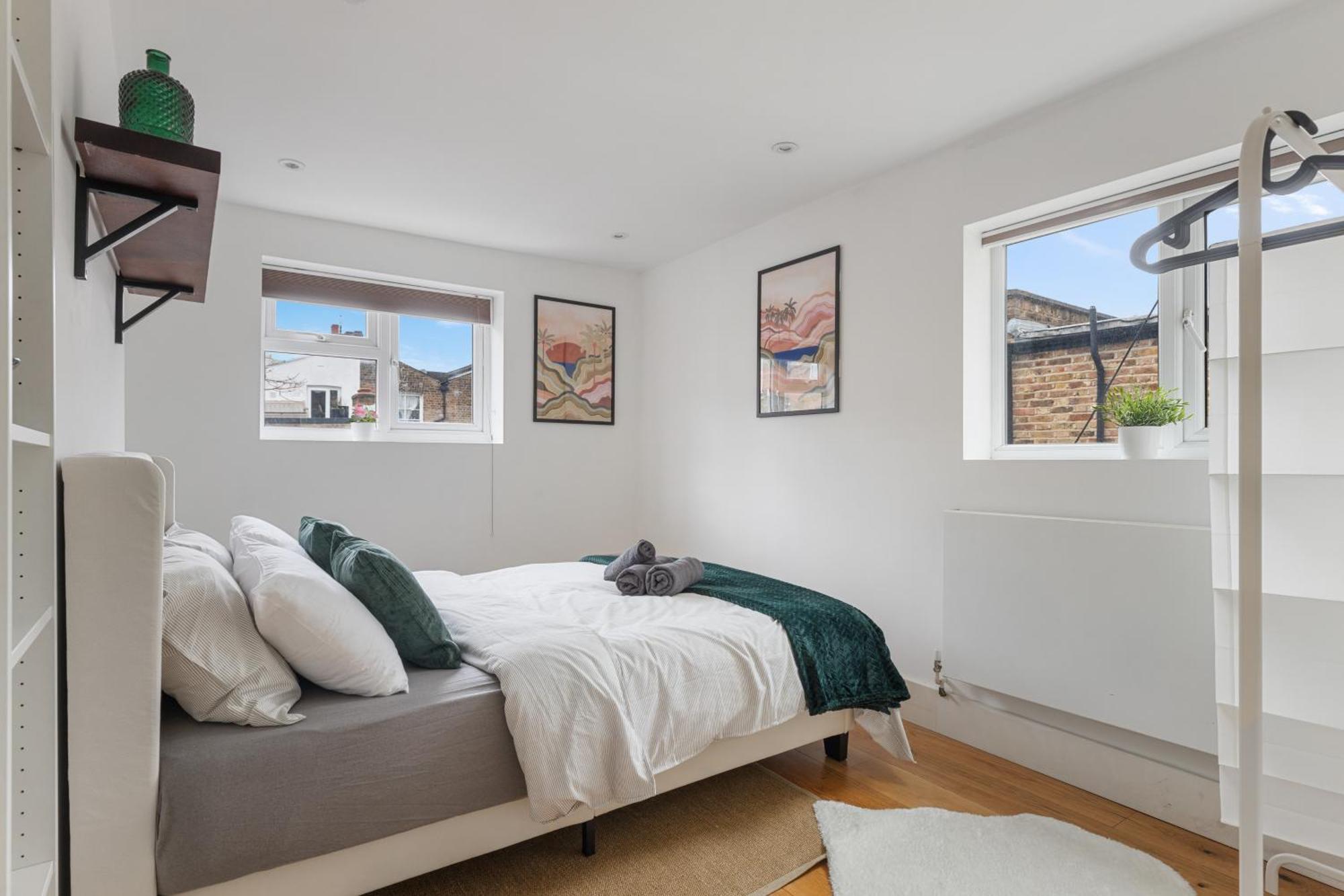 Portnall Retreat - Beautiful & Bright - Close To Ldn Apartment