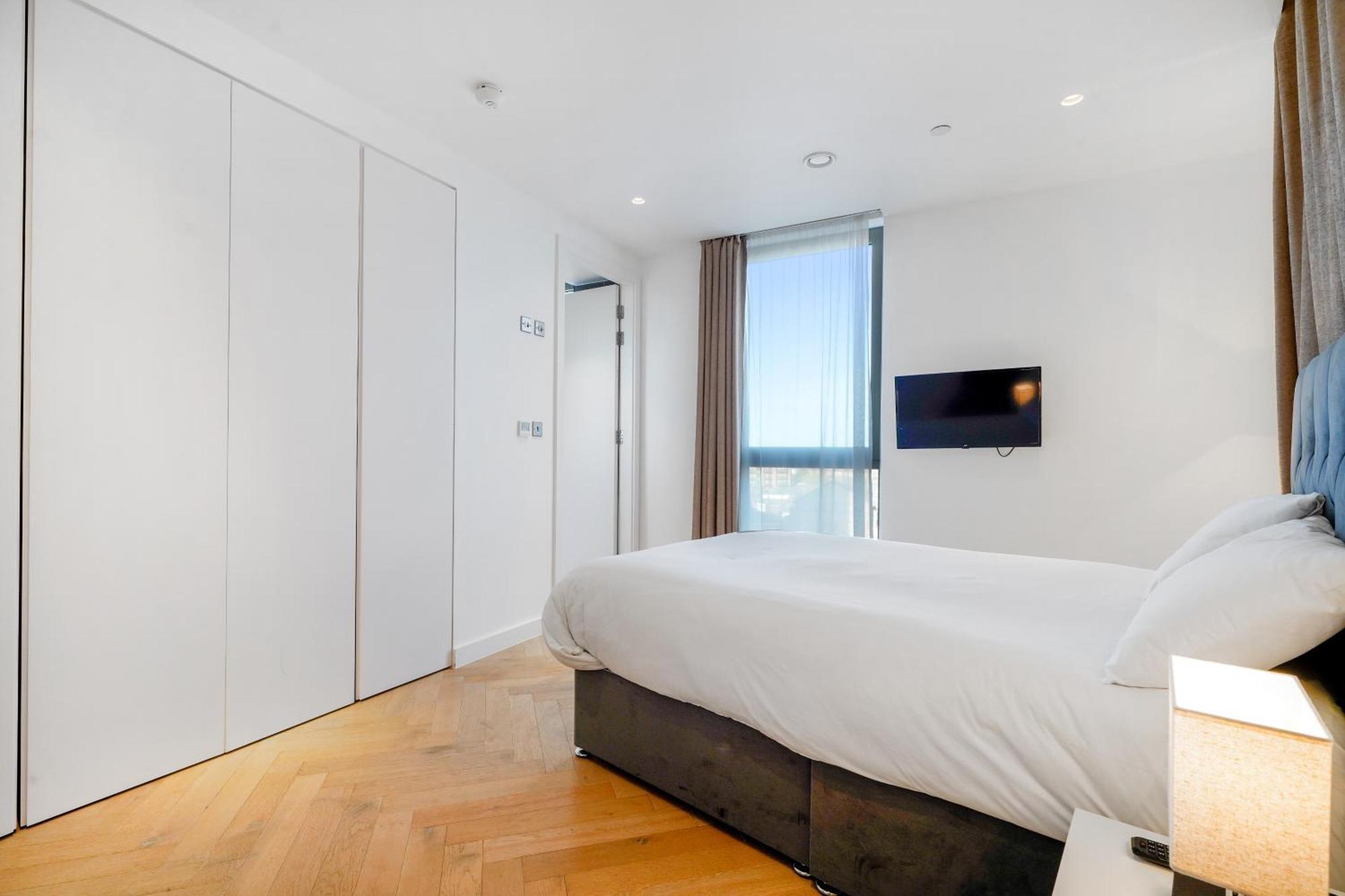 Warmly Relaxed Apart, 5beds, 5mins Walk To Tube Station, 10mins To Westend, Ctral Lägenhet *