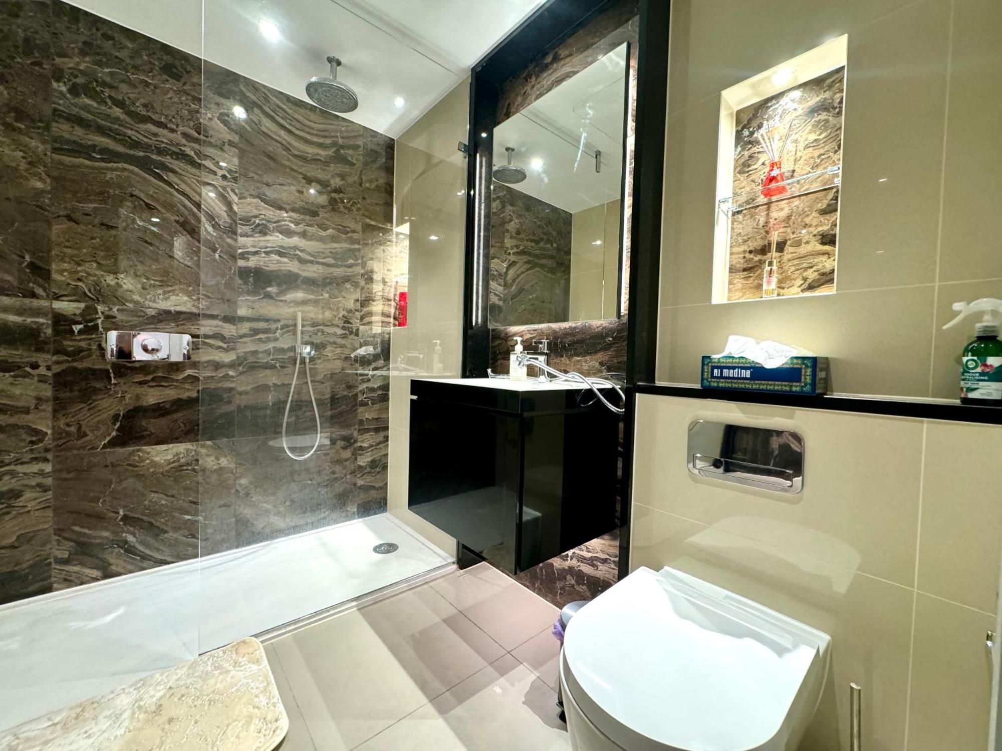 2 Bedroom Luxury Edgware Road By Wild * Londen