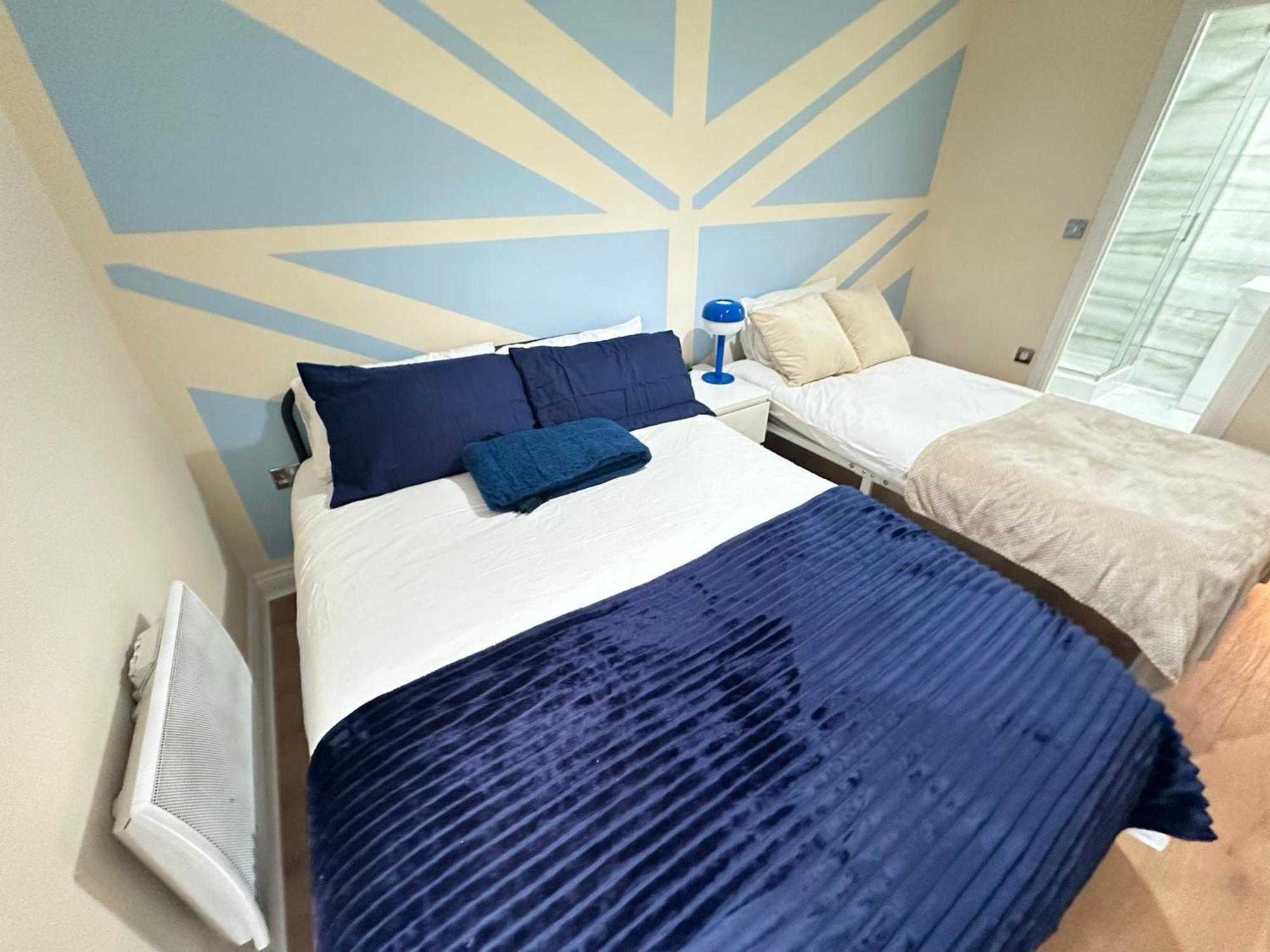 Olive Immaculate Wembley Apartment, 15mins To London, By Edens * Londra