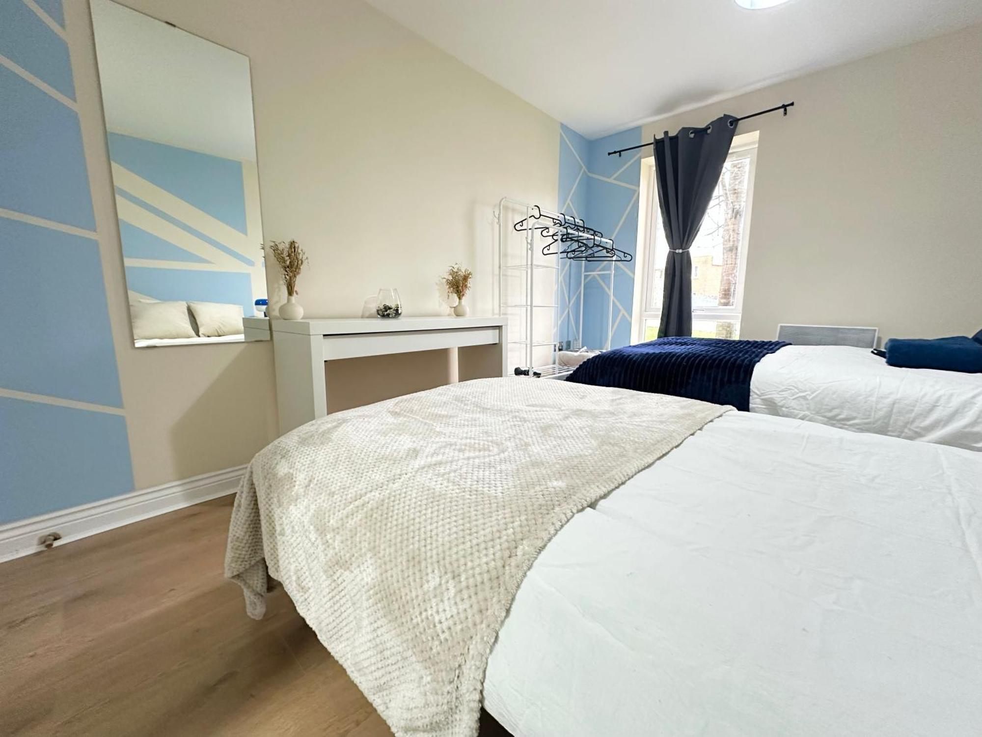 Olive Immaculate Wembley Apartment, 15mins To London, By Edens Appartamento Londra