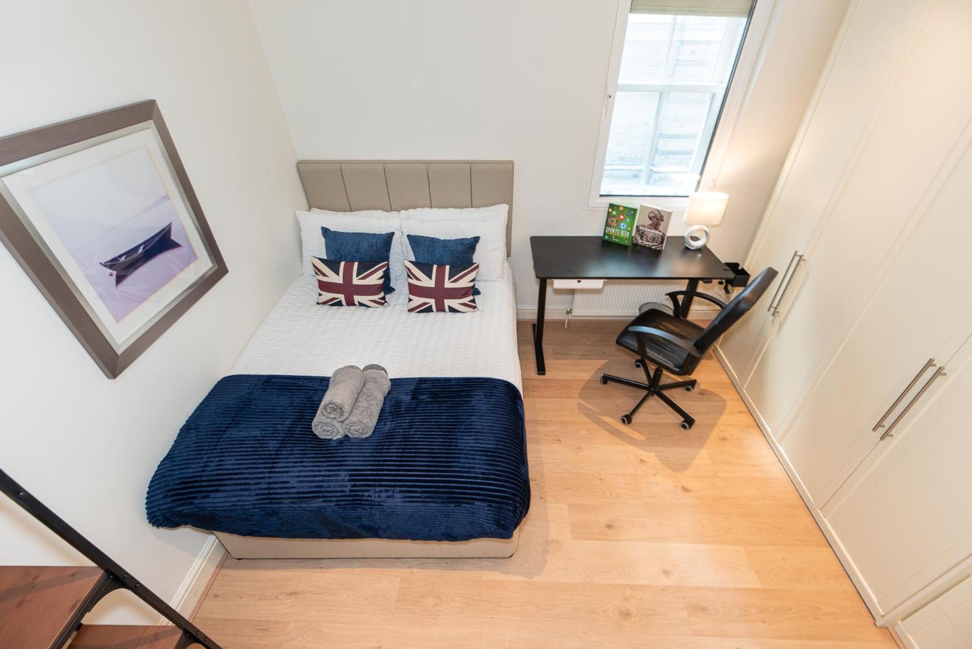2-bedroom Flat In Embankment A Short Walk Away To Trafalgar Square Near Big Ben, Eye * Londra