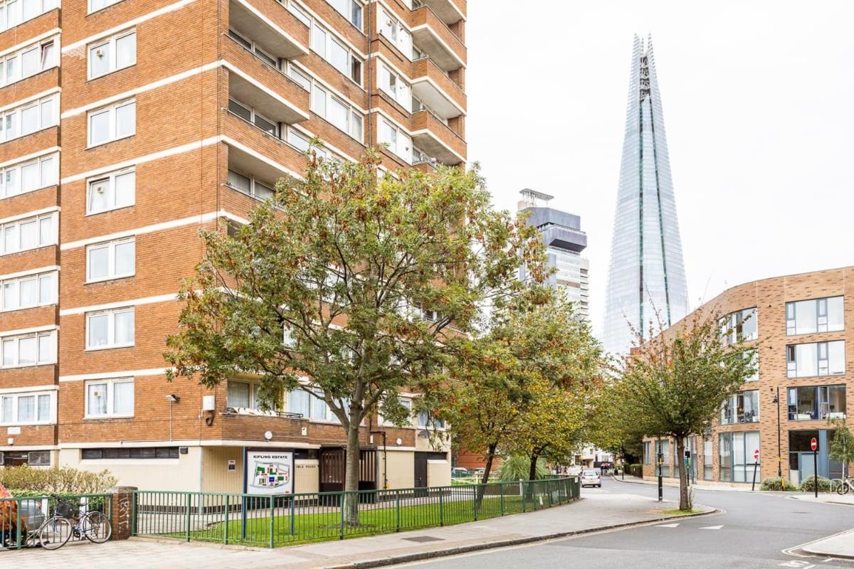 Apartment Bright Bridge London