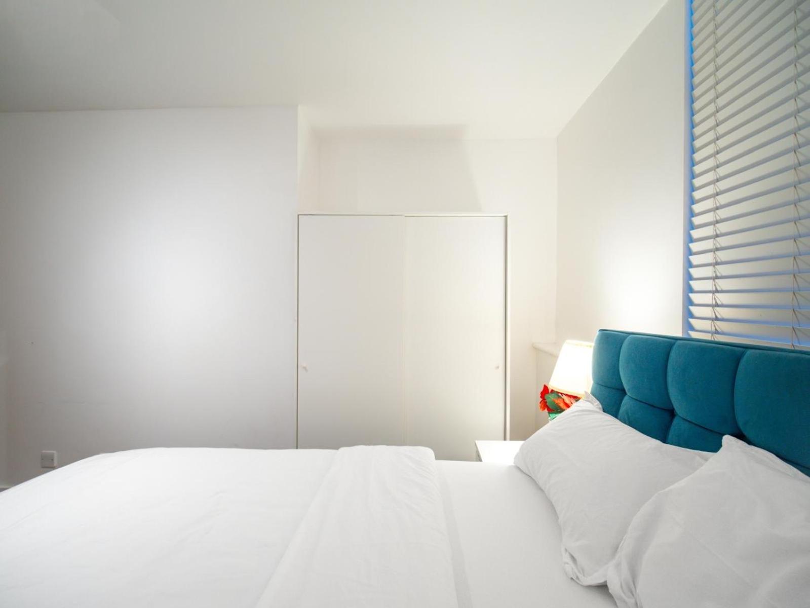 Modern 2 Bedroom In Woolwich Lägenhet *