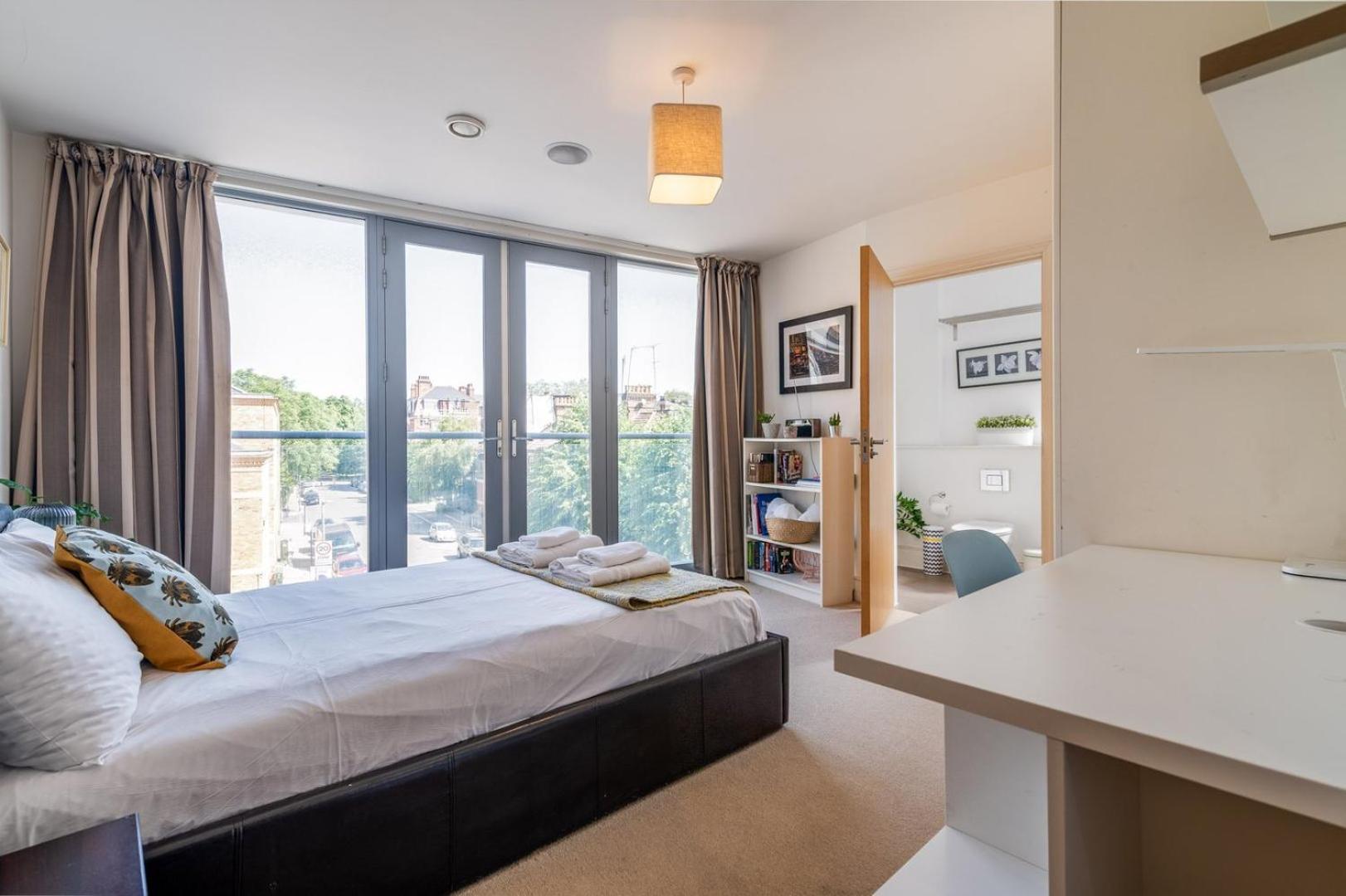 Bright & Spacious Battersea Flat Lejlighed *