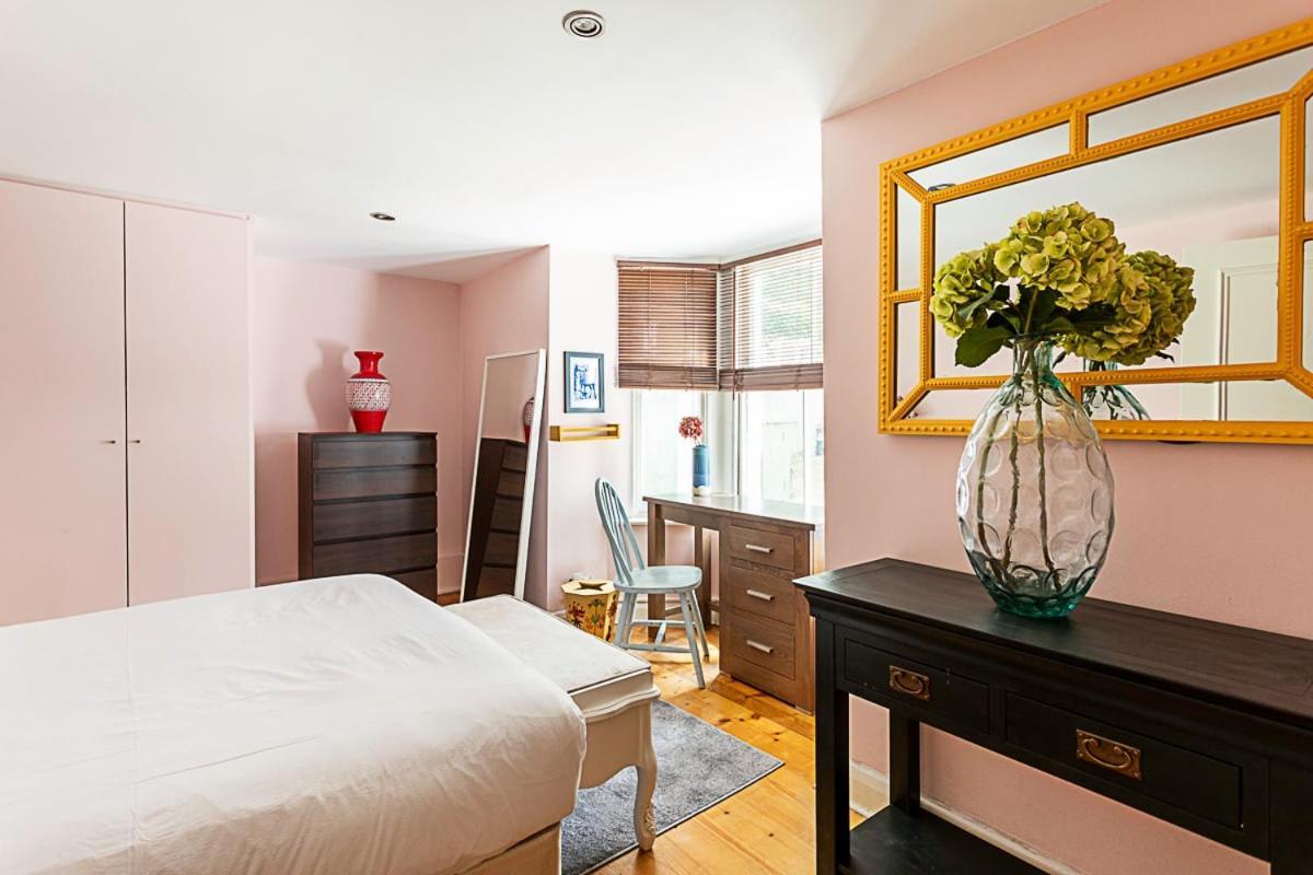 Appartement Style Three Bedroom House Londen
