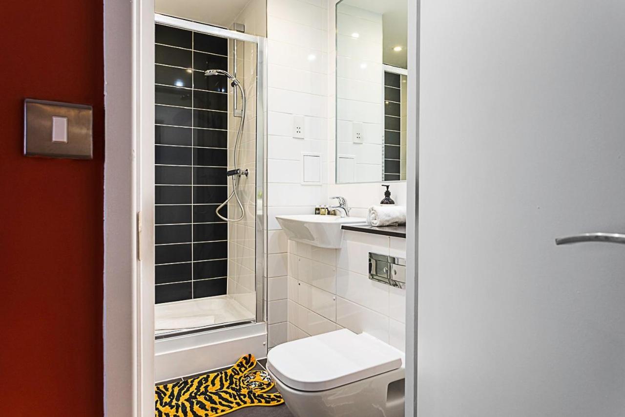 Appartement Vibrant And Modern With Canal Views Londen