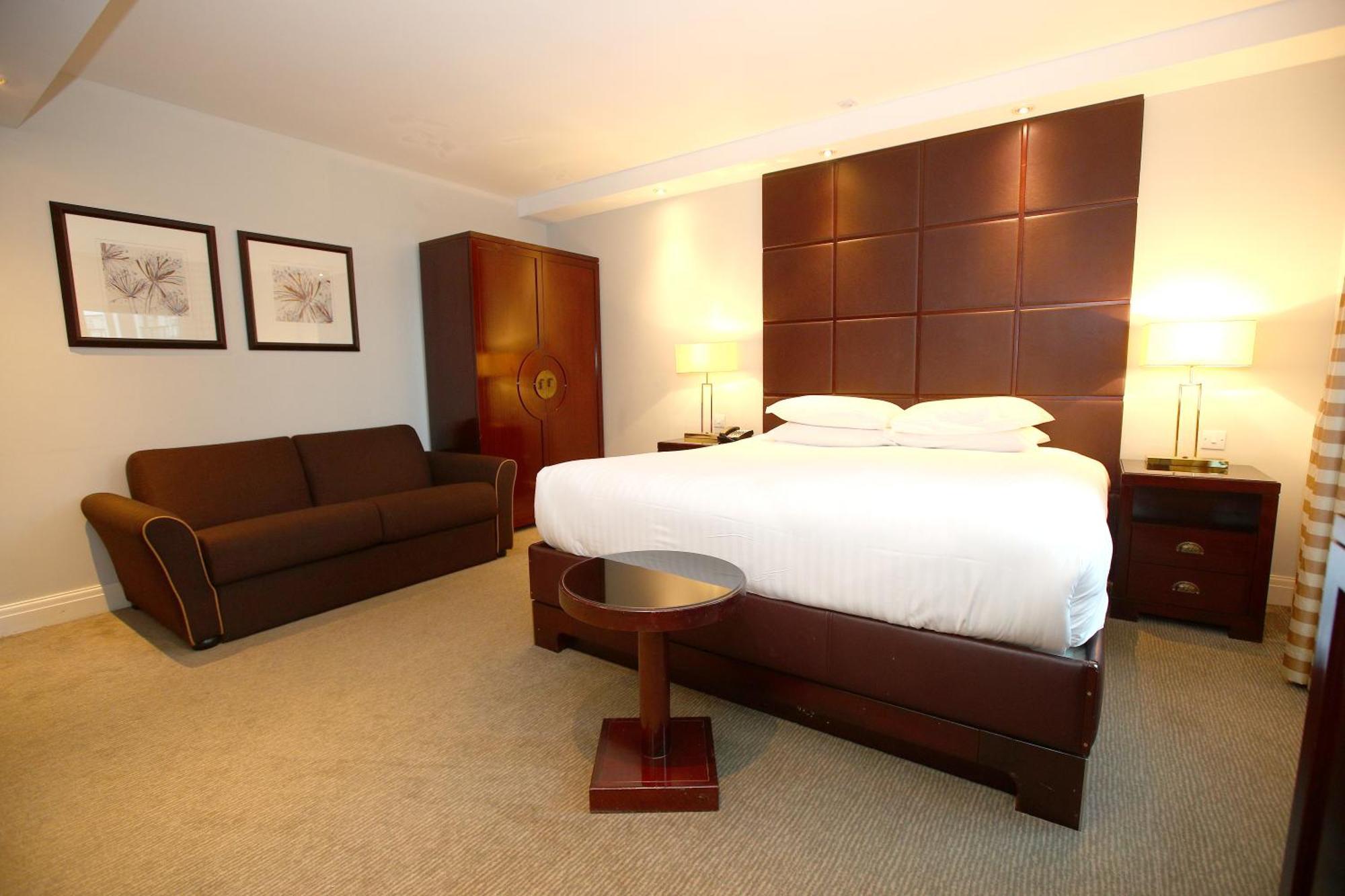 Hotel Stamford Bridge 4*