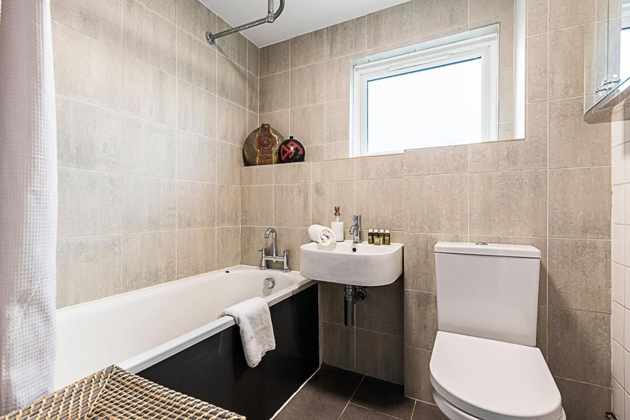 Apartment Bright Stepney Nest London