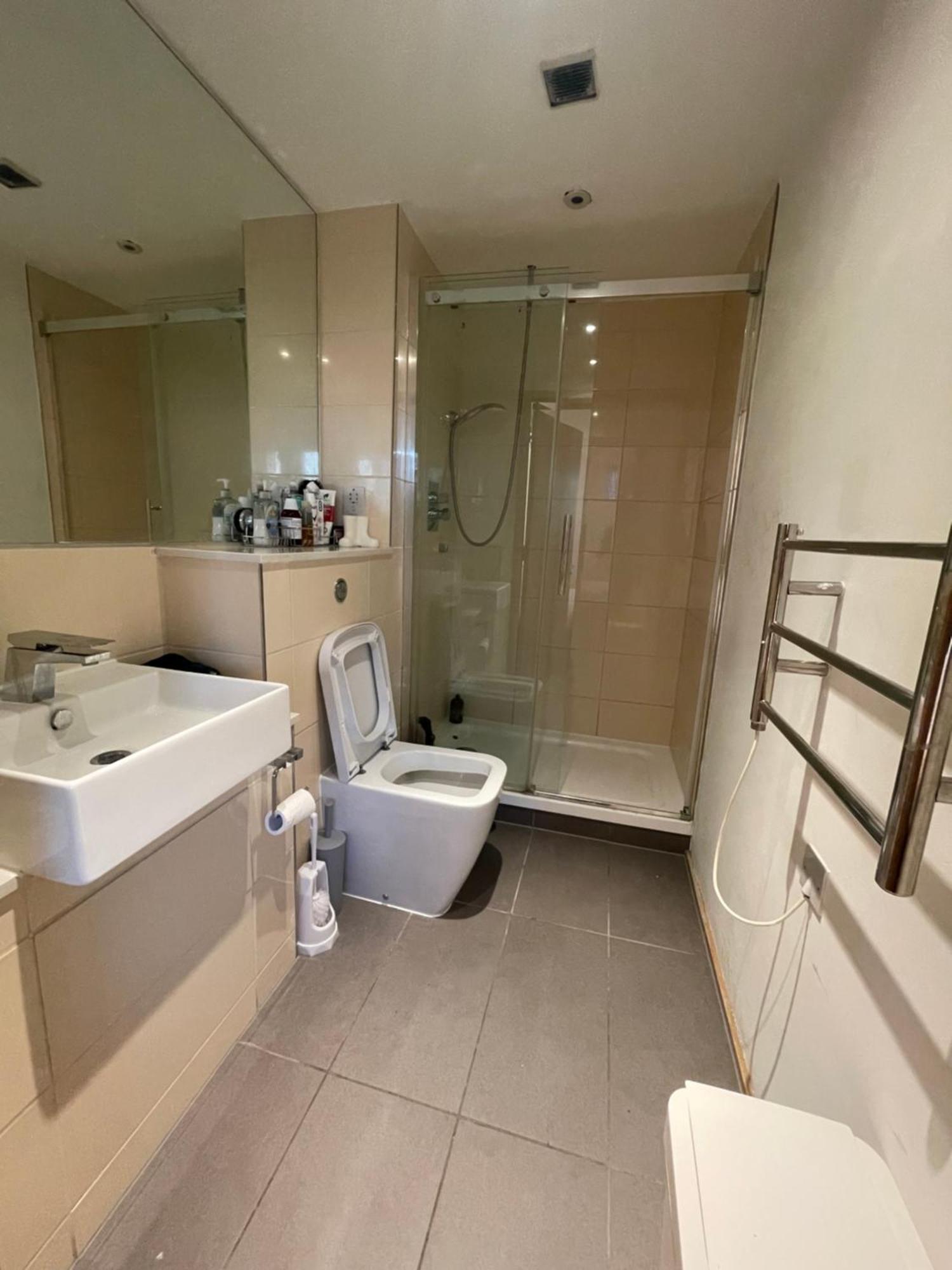 Exquisitely Spacious Lejlighed London