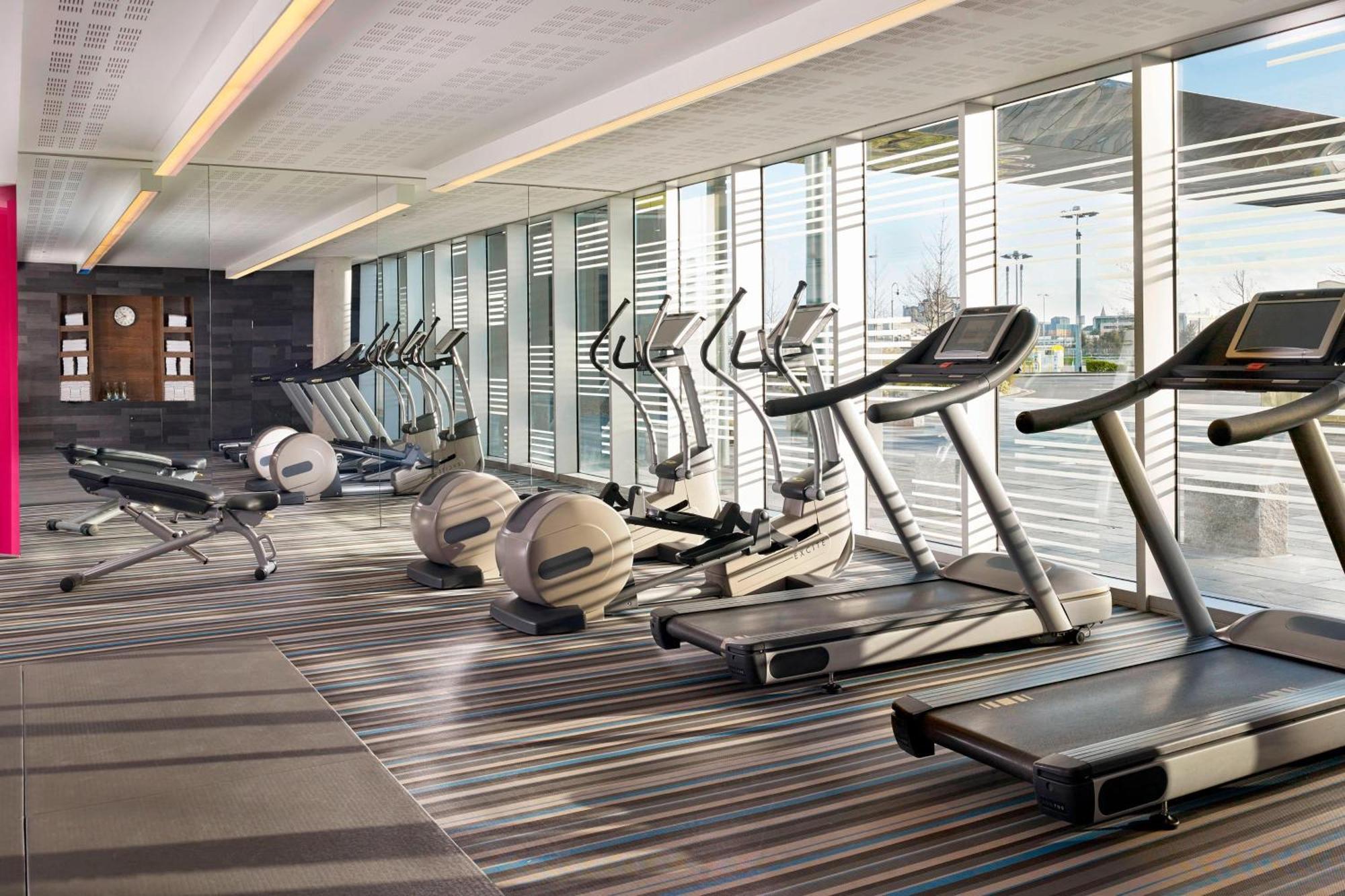 Hotel Aloft Excel 4*