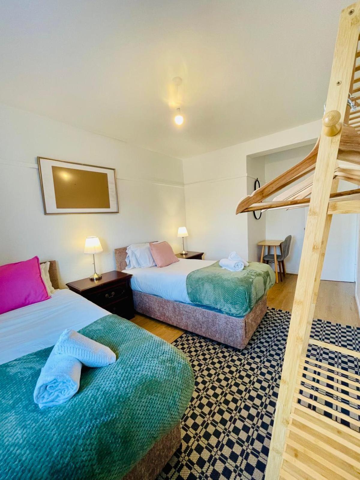 2bd Canarywharf Mile End Private Balcony Free Parking Appartement Londres
