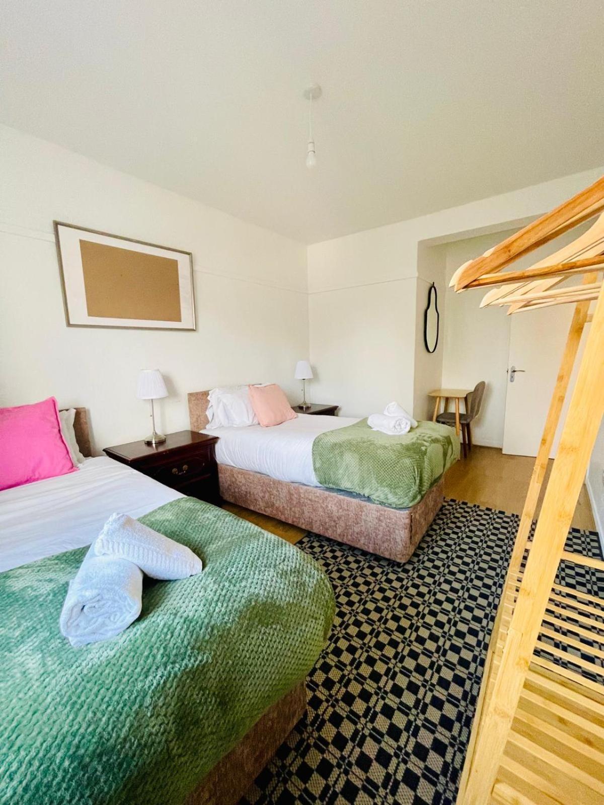 2bd Canarywharf Mile End Private Balcony Free Parking Appartement Londres