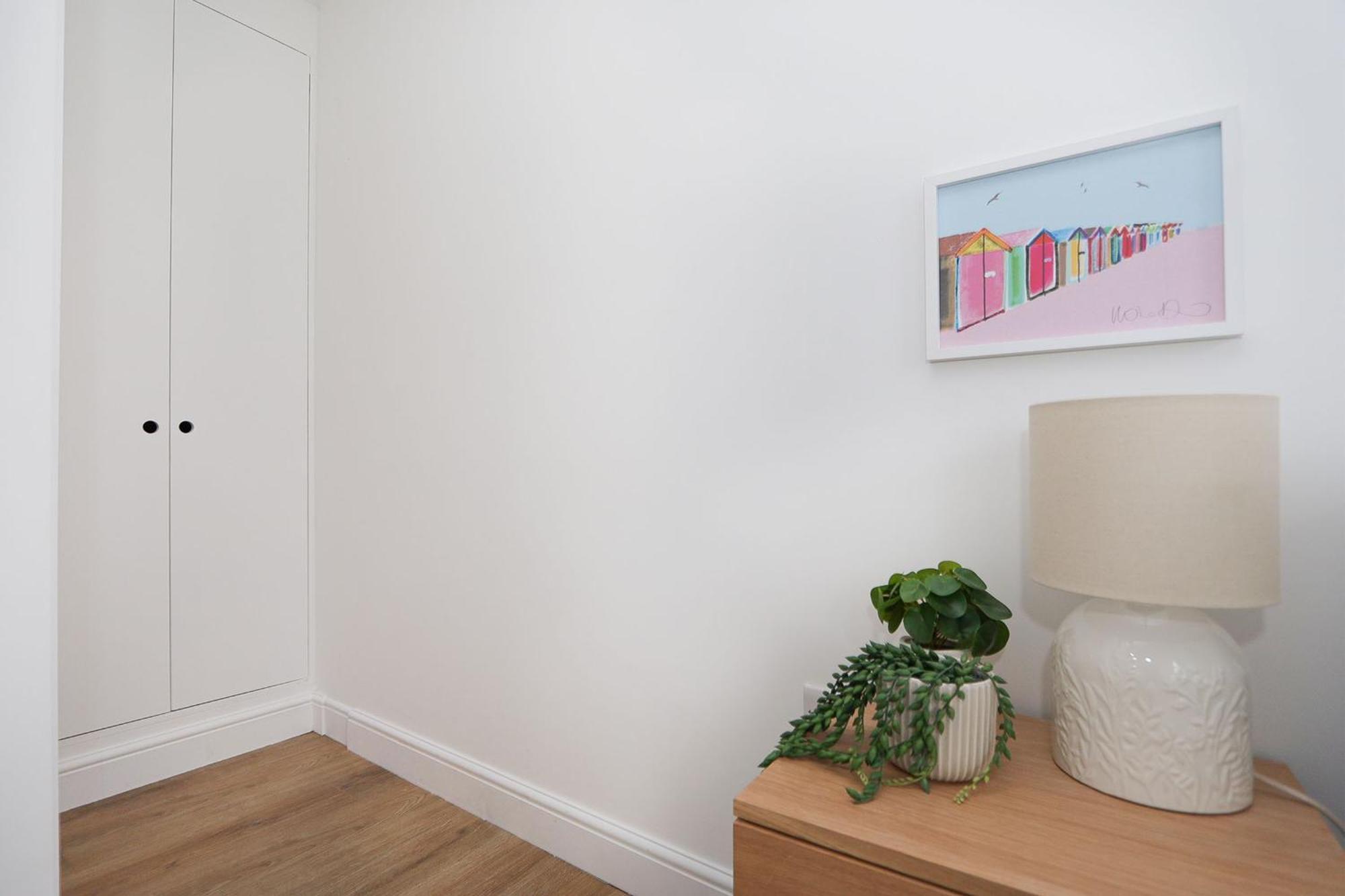 The Kentish Nook, 1 Bed 2 Bath Apartment