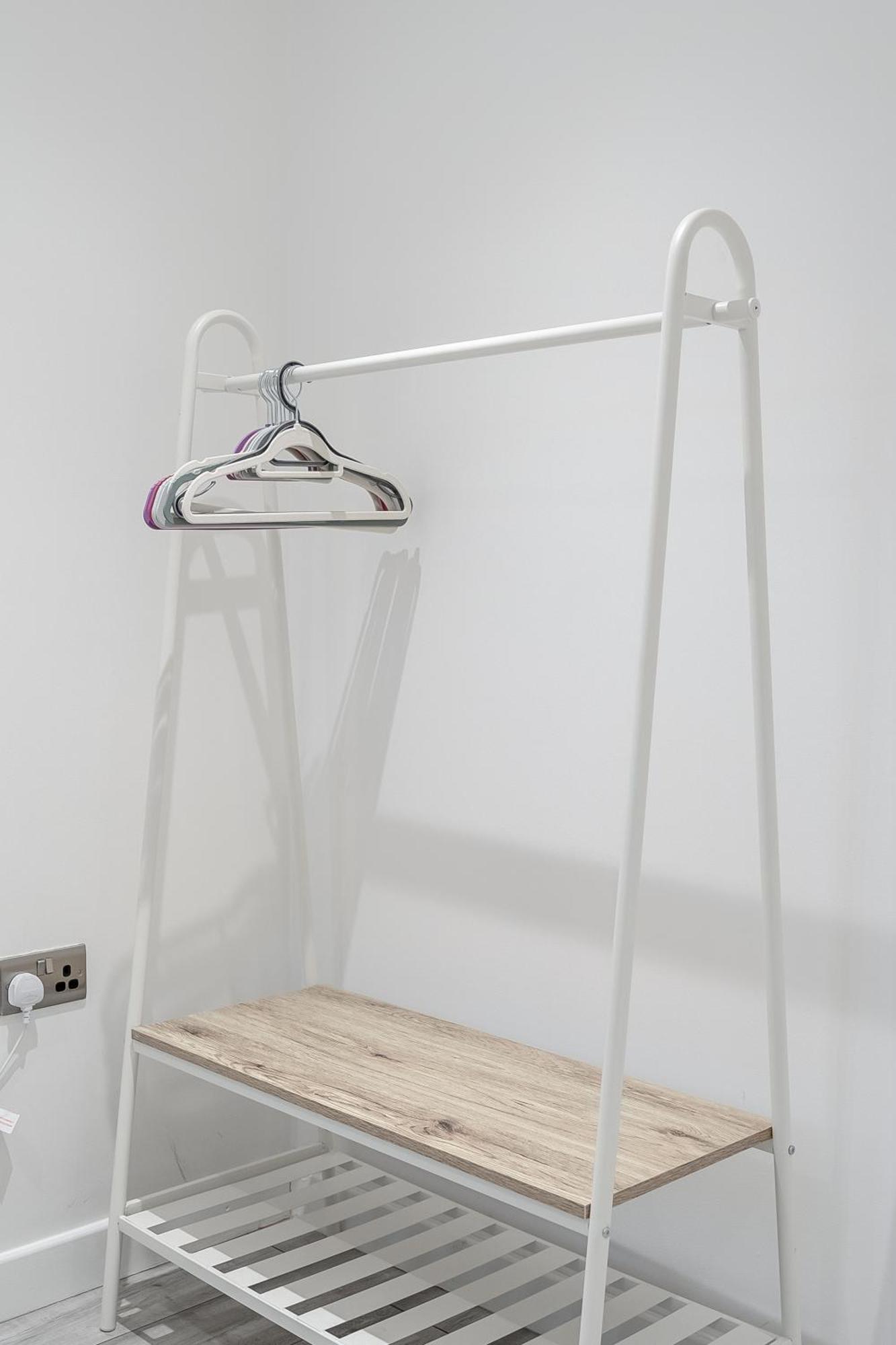 Beautiful Flat Near - Entire Flat - Equipped Kitchen - Private Bathroom Lägenhet *