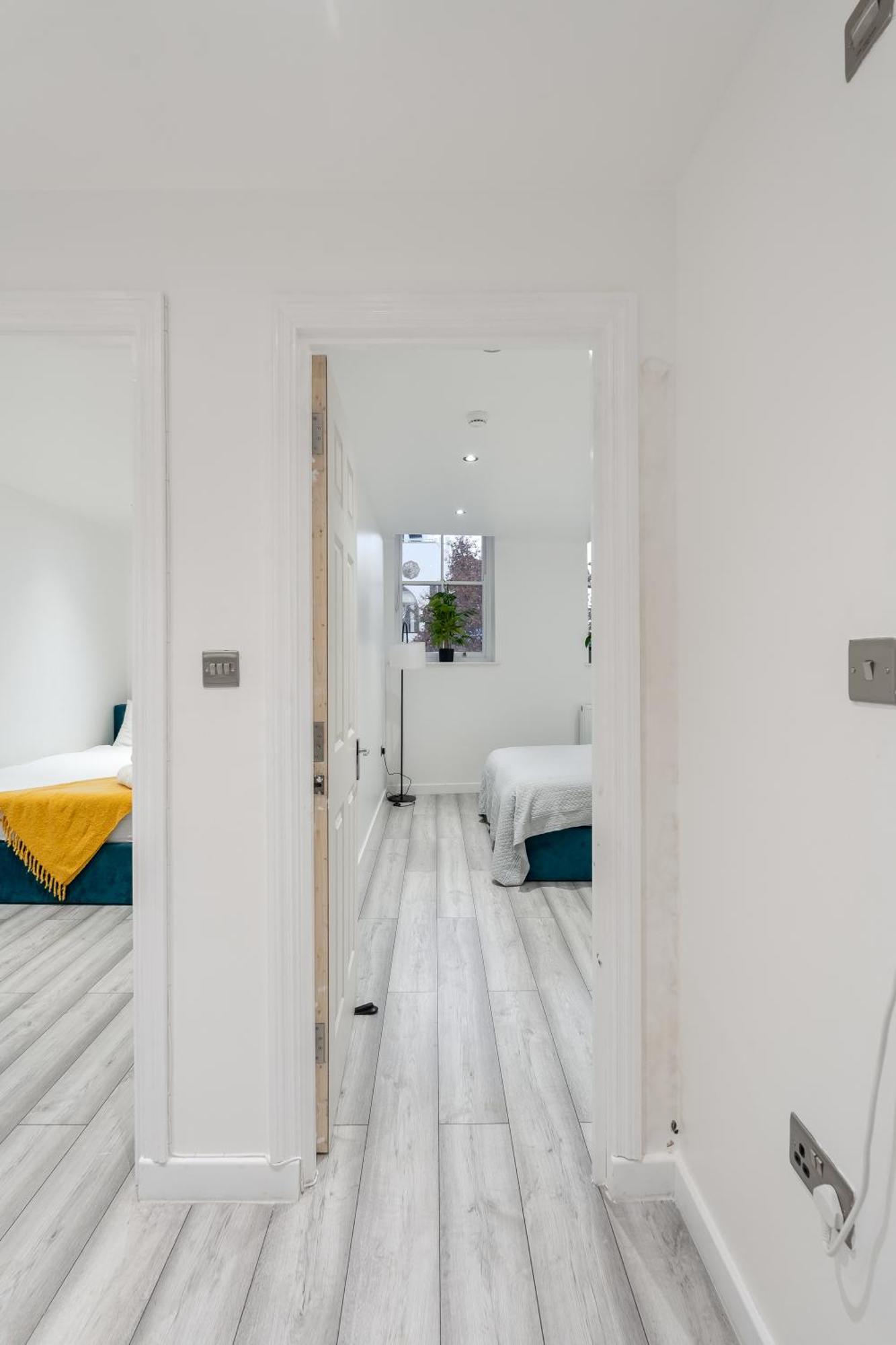 Lägenhet Beautiful Flat Near - Entire Flat - Equipped Kitchen - Private Bathroom *