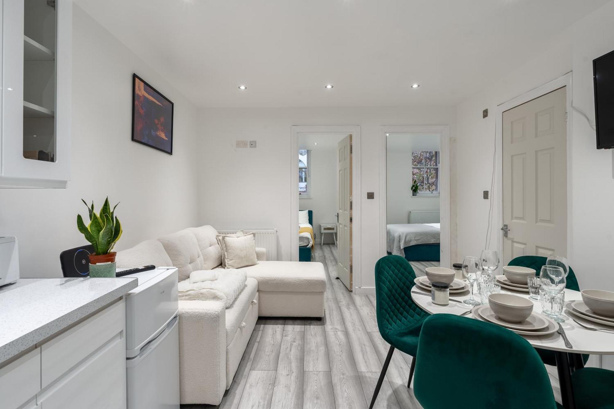 Beautiful Flat Near - Entire Flat - Equipped Kitchen - Private Bathroom Lägenhet London