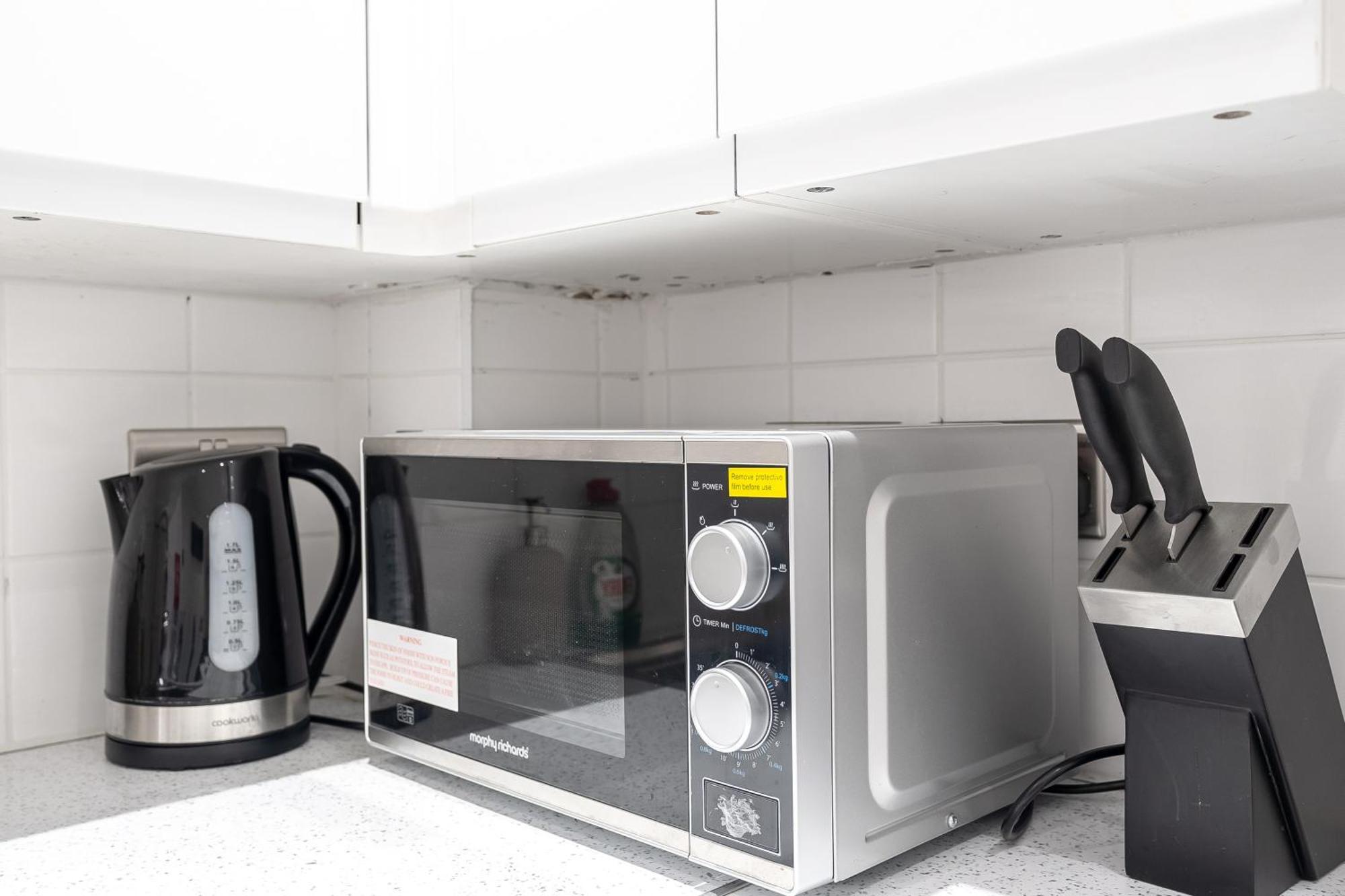 Beautiful Flat Near - Entire Flat - Equipped Kitchen - Private Bathroom Lägenhet