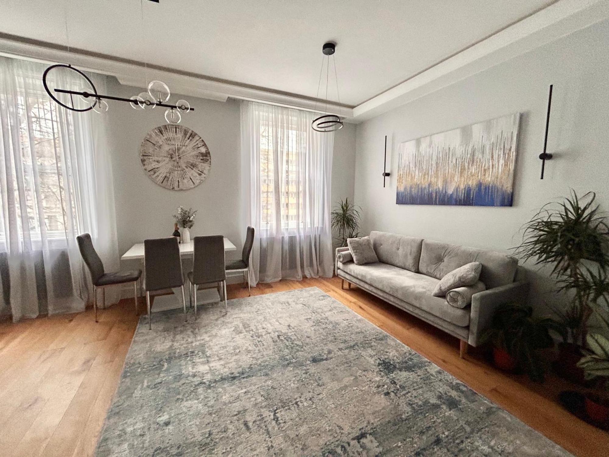 Stylish One Bed Flat In Paddington Pool And Gym Next Door Free Secure Underground Parking Nearby * Londres