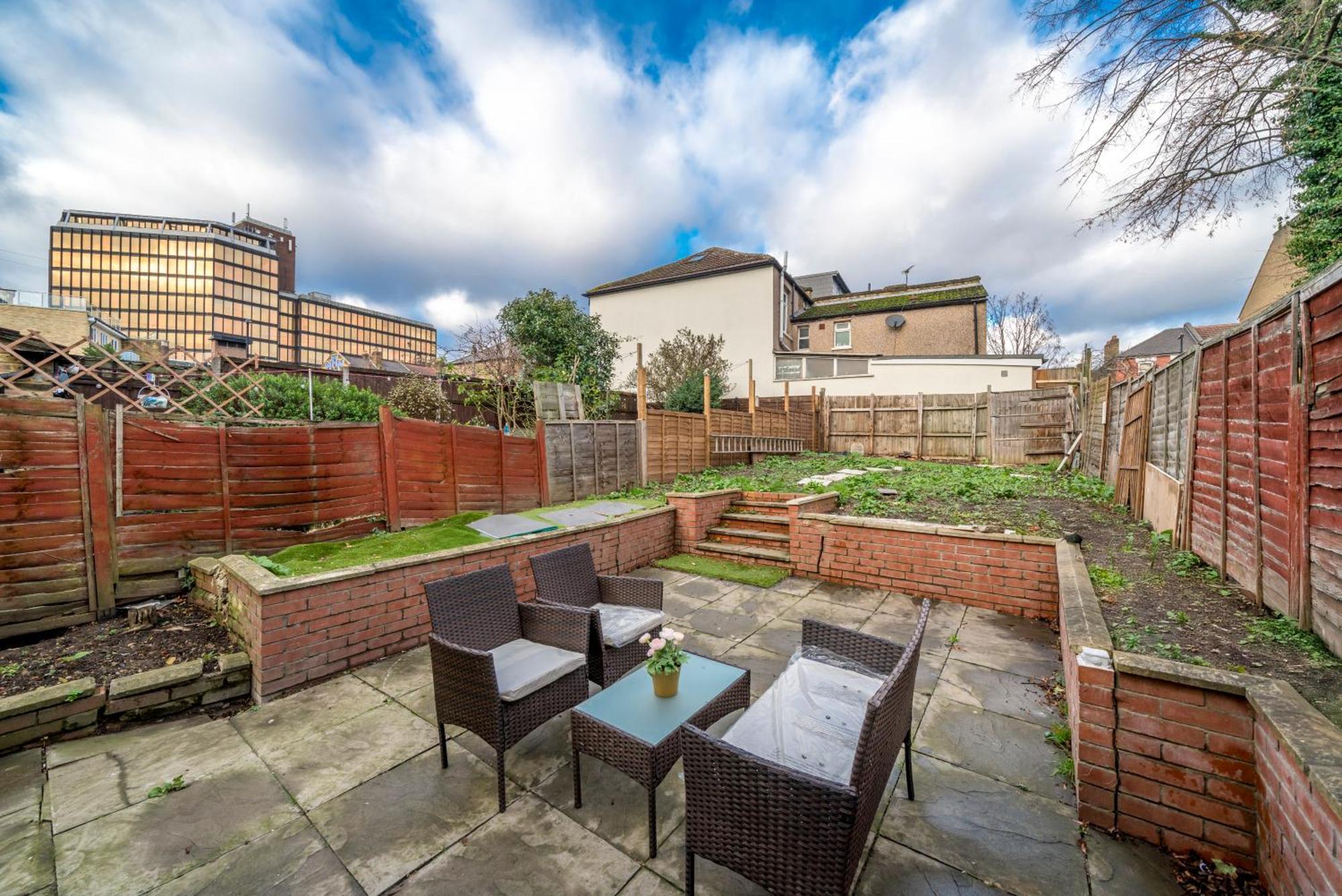 Cozy & Comfy Woodgreen Station Sleeps 6 Lejlighed *