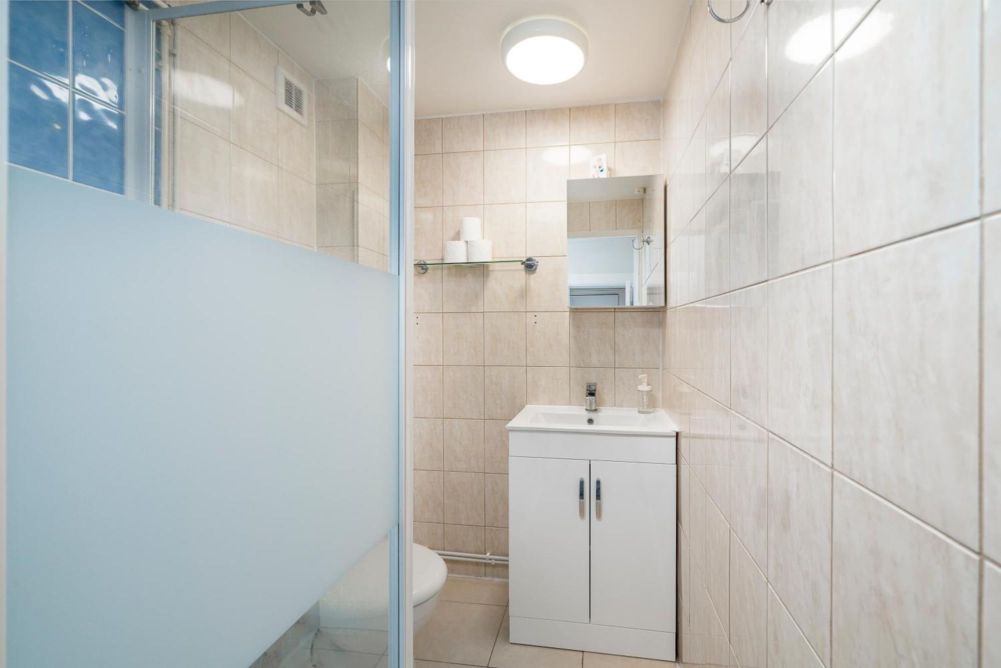 Cozy & Comfy Woodgreen Station Sleeps 6 Lejlighed