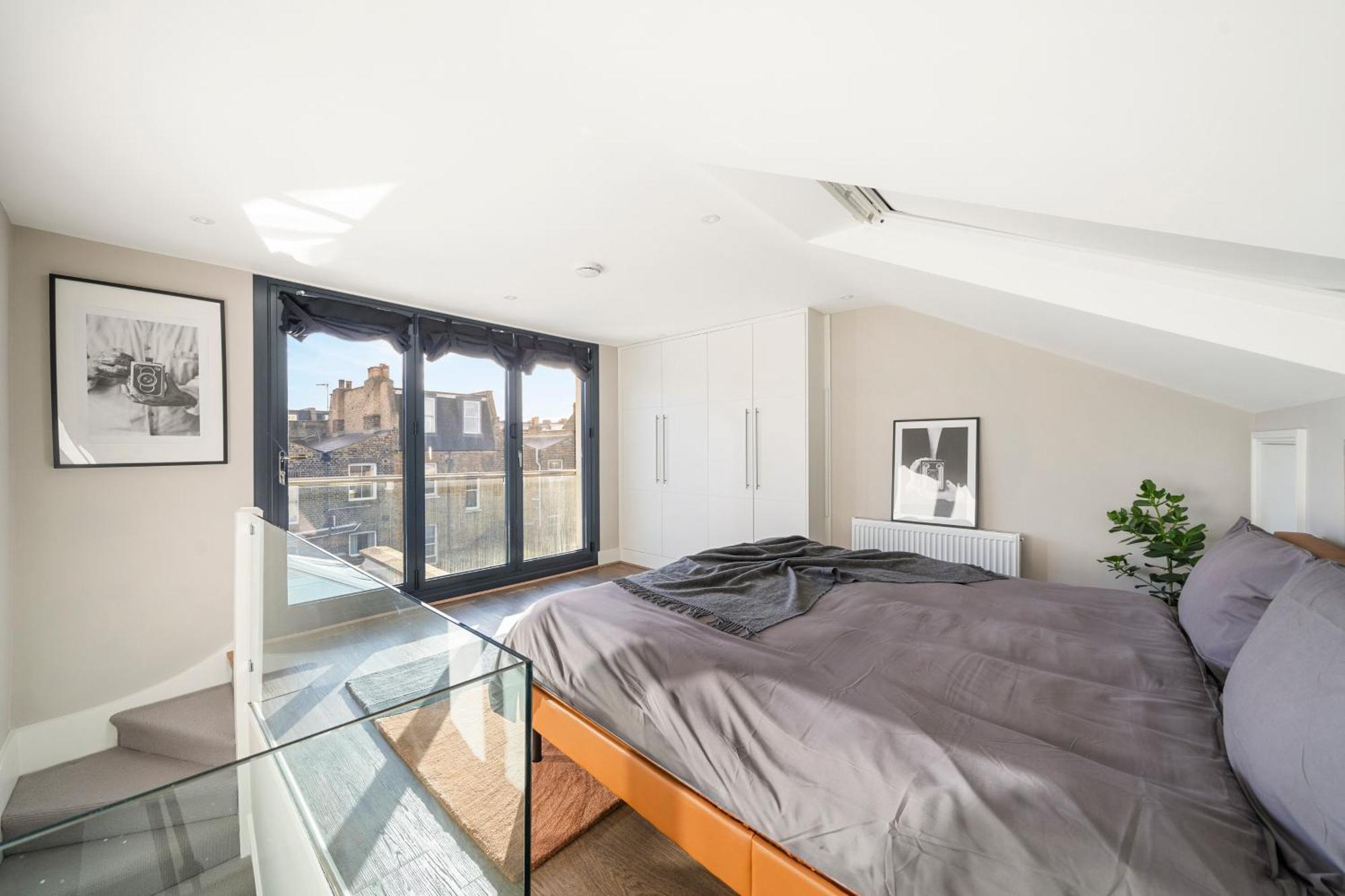 4 Bedroom House With Garden In Battersea Close To Chelsea Hébergement de vacances Londres