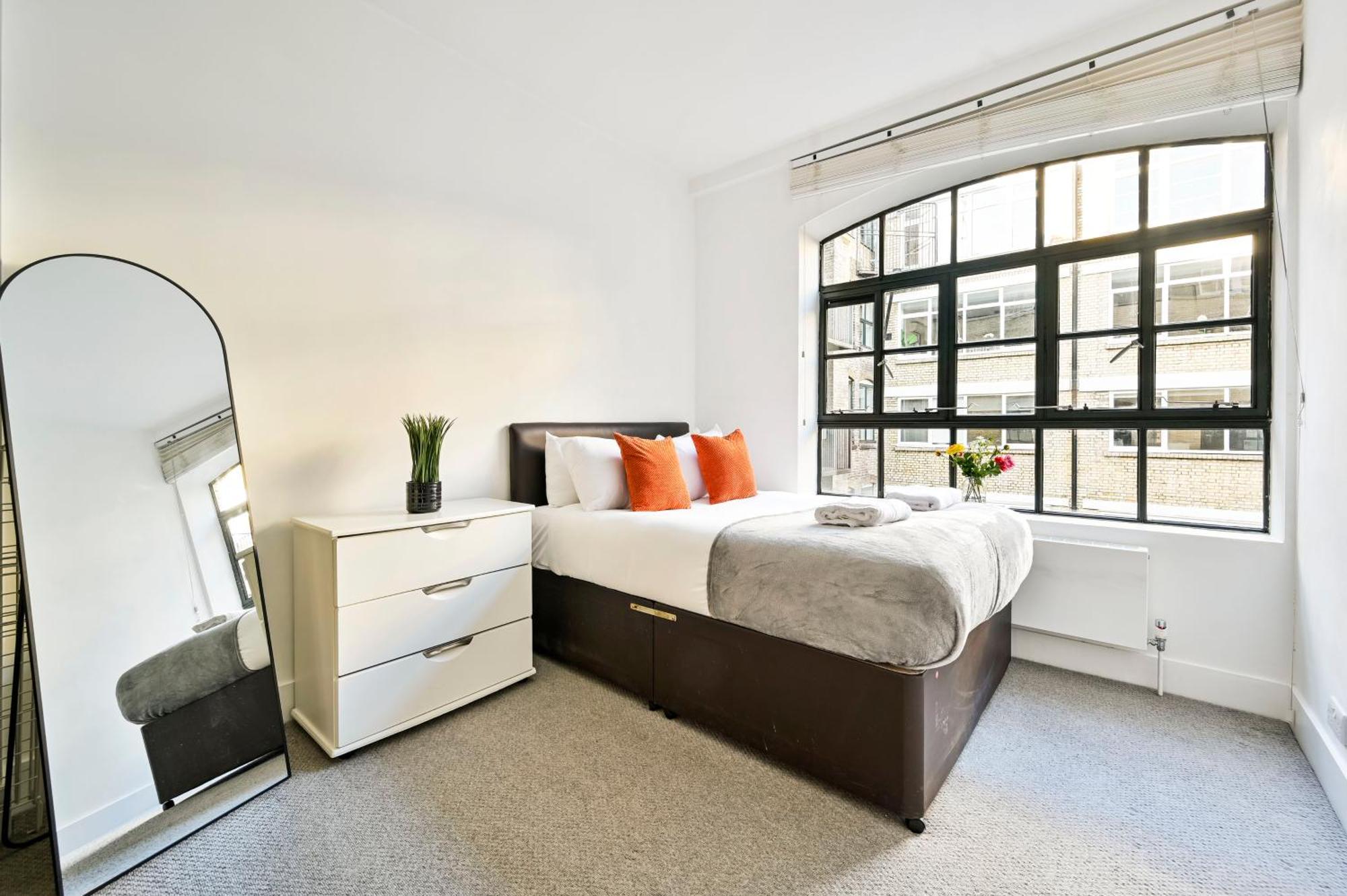 Farringdon Comfortable 2 Bed Apartment