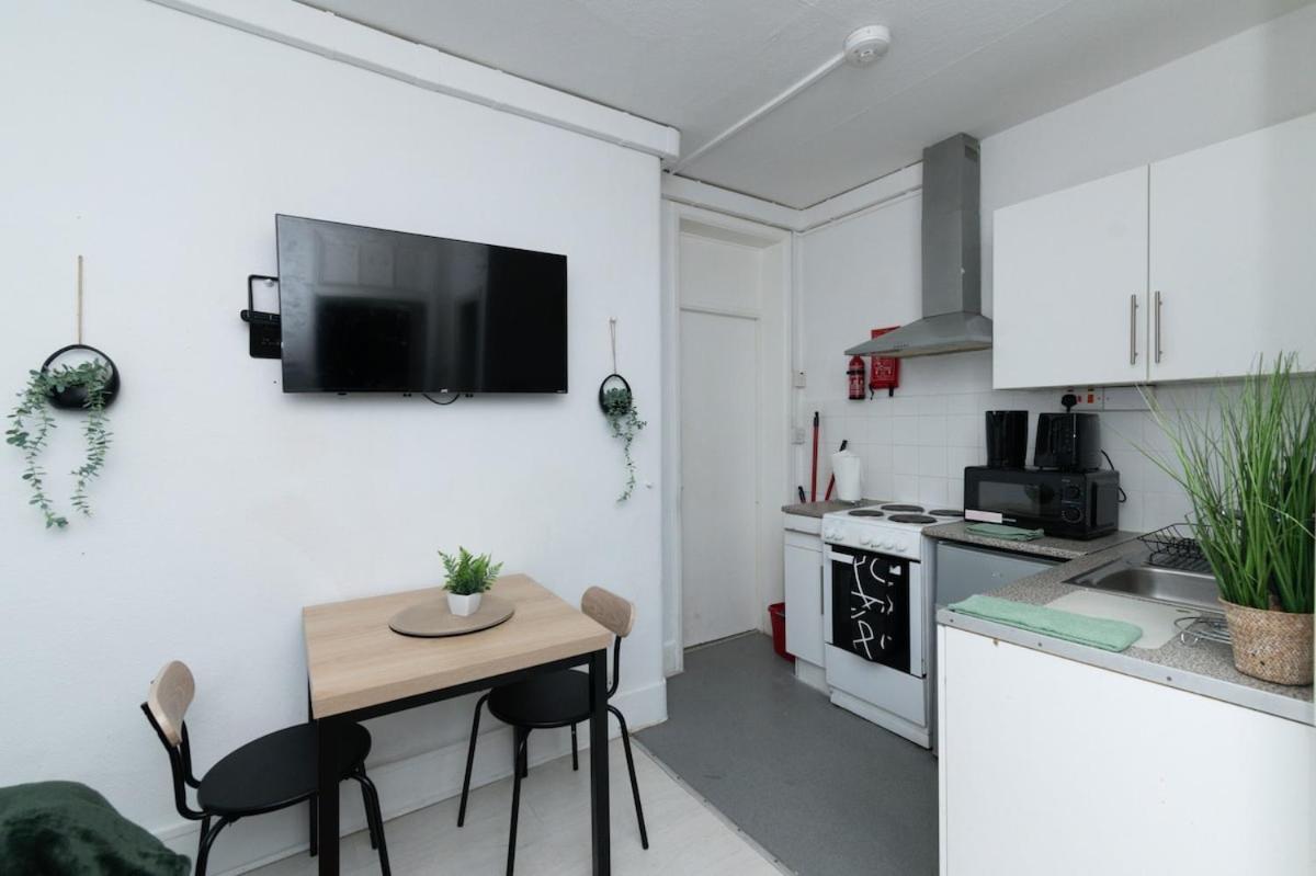 Tranquil 2br In Paddington Londra