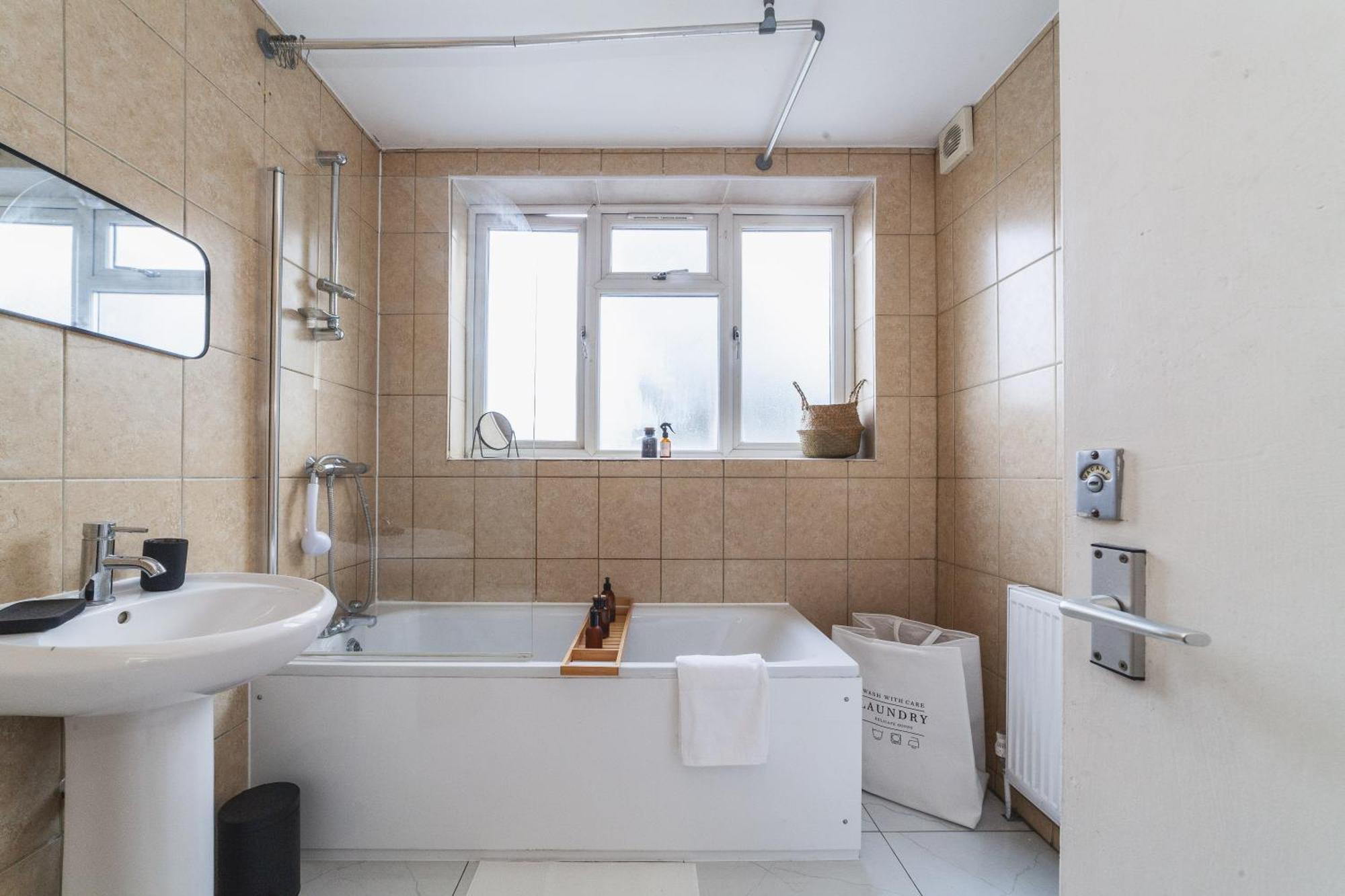 Appartement 1 Double Available In Lovely Acton Duplex - 5 Minutes From Elizabeth Line & Close To Heathrow