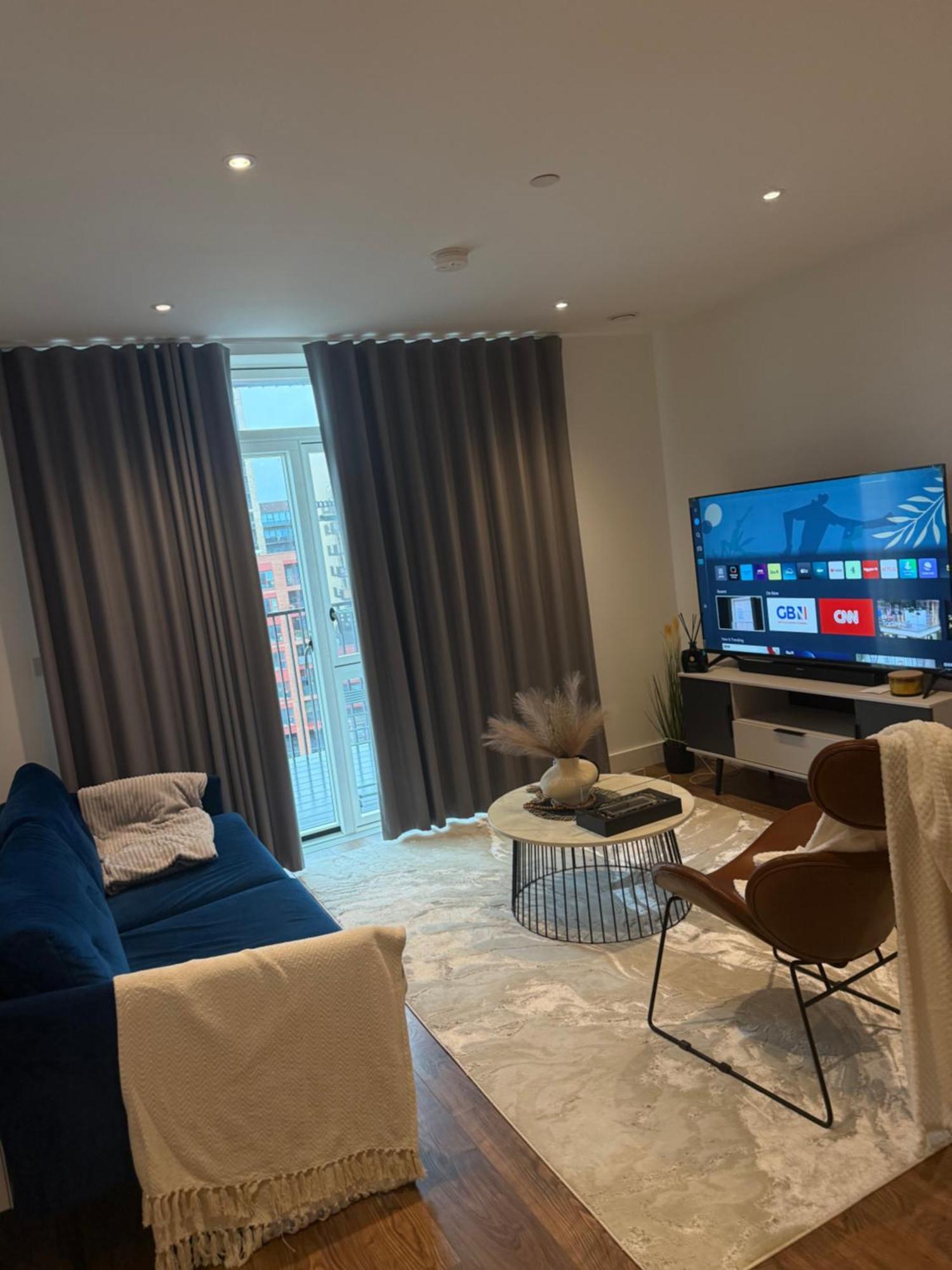 Wealth Luxury 2 Bedroom Double En-suite Lejlighed *