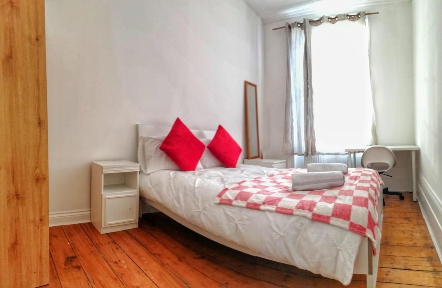 Vakantiehuis 5 Bedrooms House In King's Cross