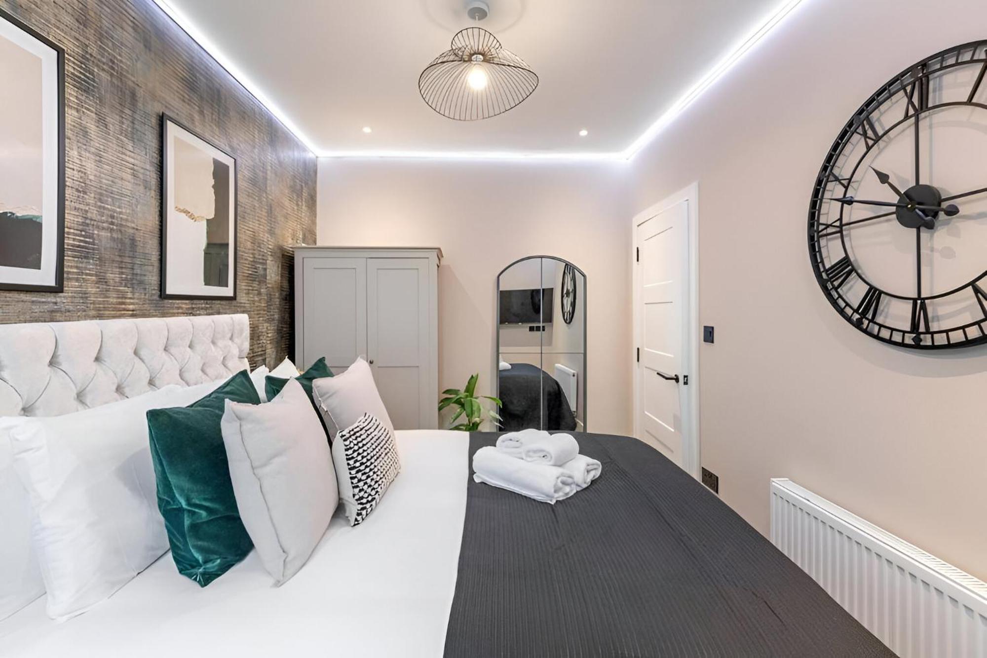 Leilighet Stunning Flat With Jacuzzi Bath London
