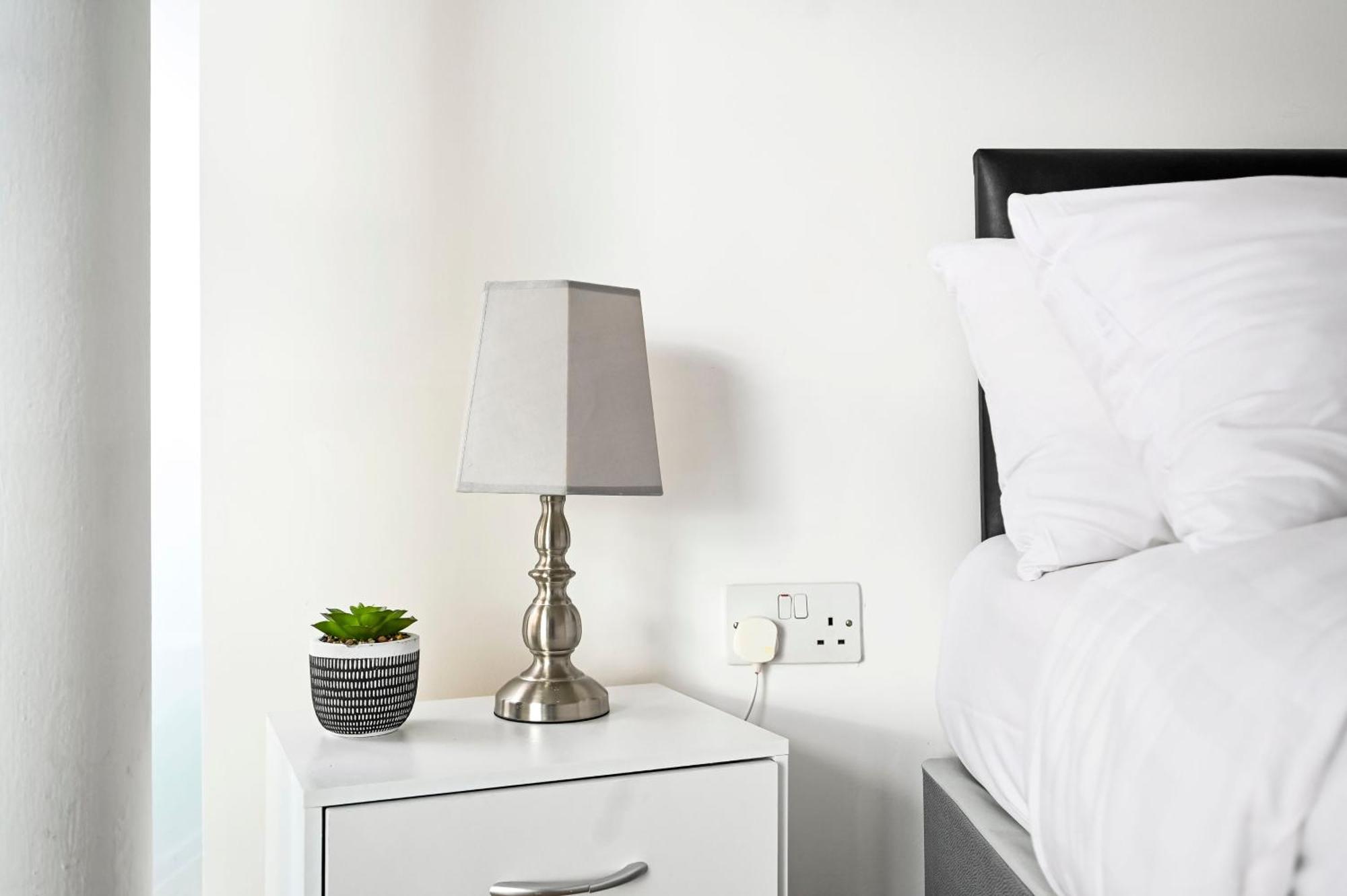 Appartement Lovely 2-bed, Sleeps 6, Near Stratford Station & Abba Voyage, Londen