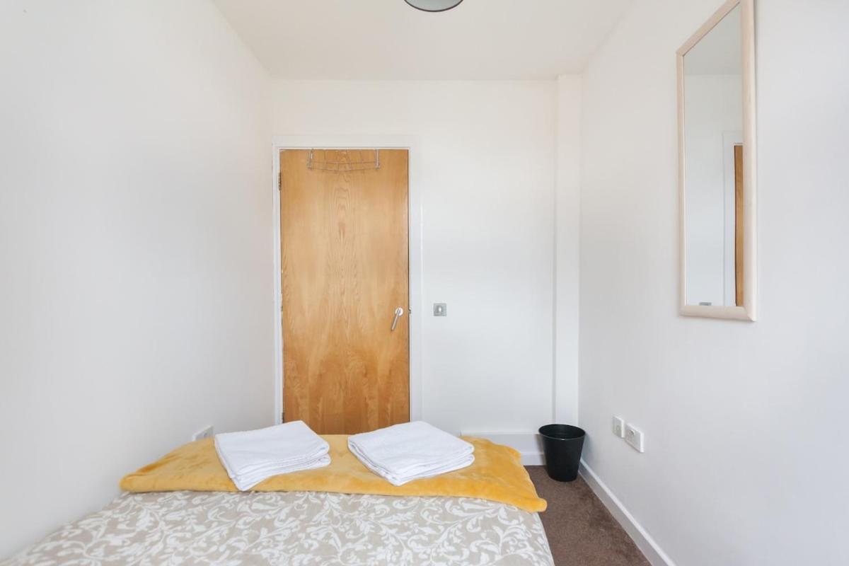 Cozy 2 Bedroom Near Tower Bridge Lägenhet