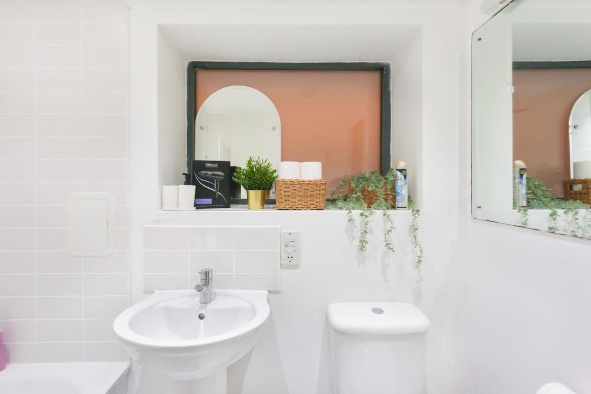 Lägenhet Cozy 2 Bedroom Near Tower Bridge *