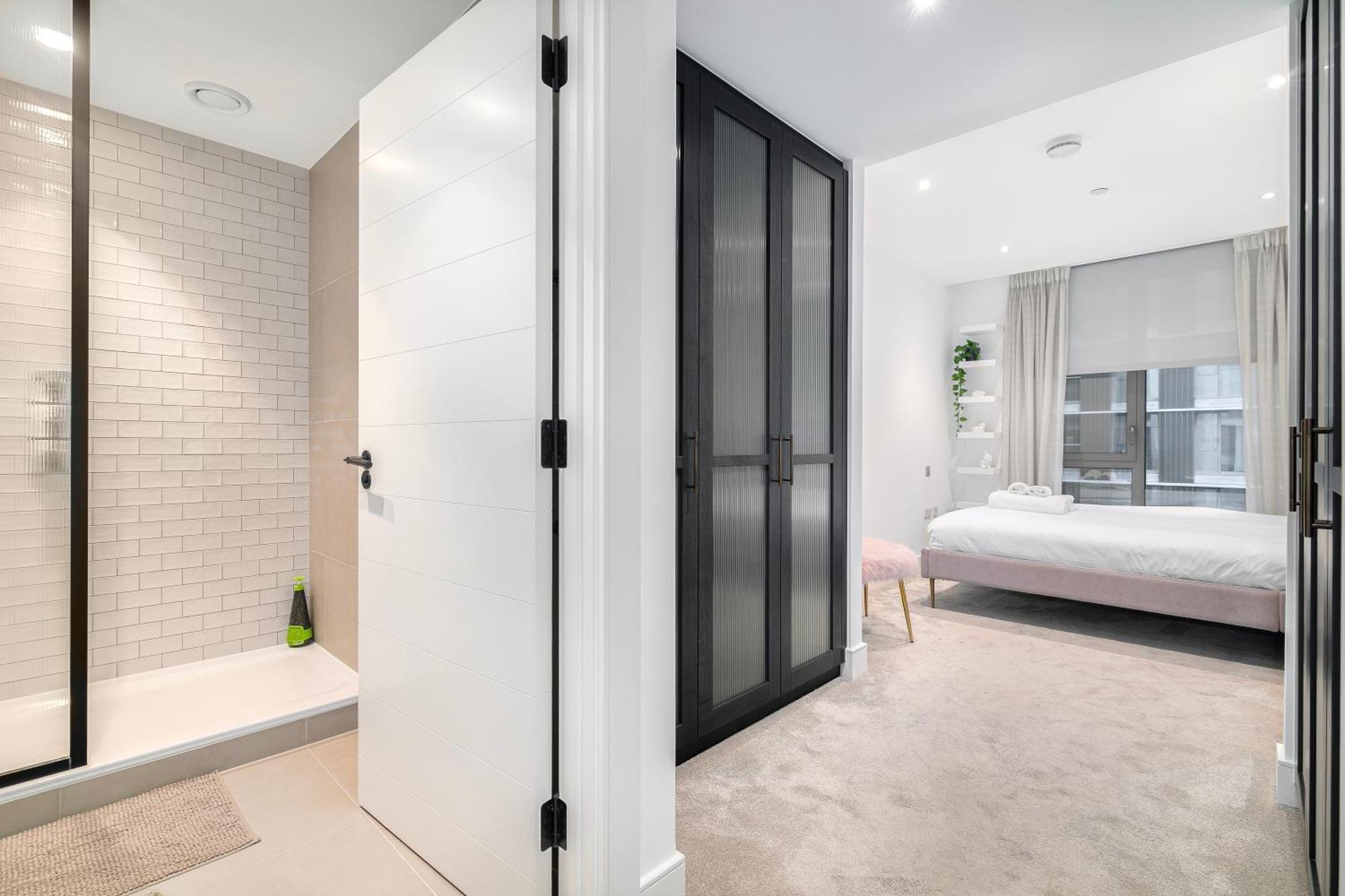 Battersea Power Station 2-bed Flat * London