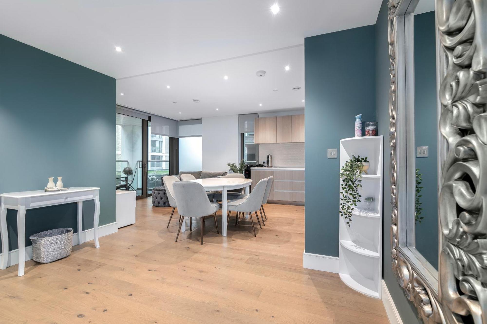 Battersea Power Station 2-bed Flat