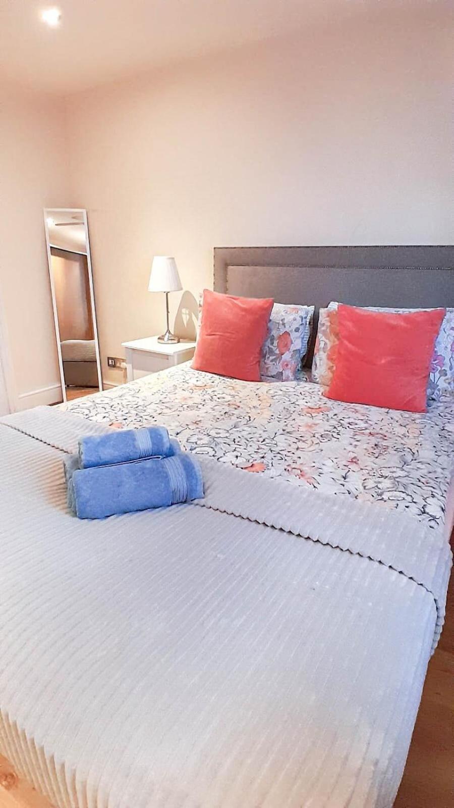 Cosy 1 Bedroom In Kensington, Shepherds Bush Appartement