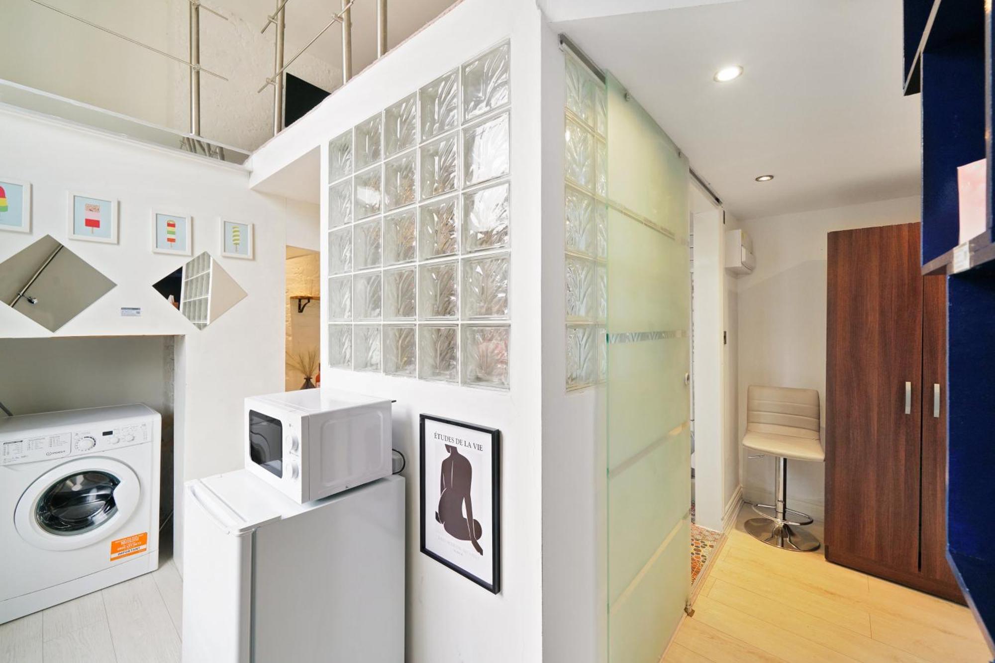 Leilighet Cozy Split-level Studio London