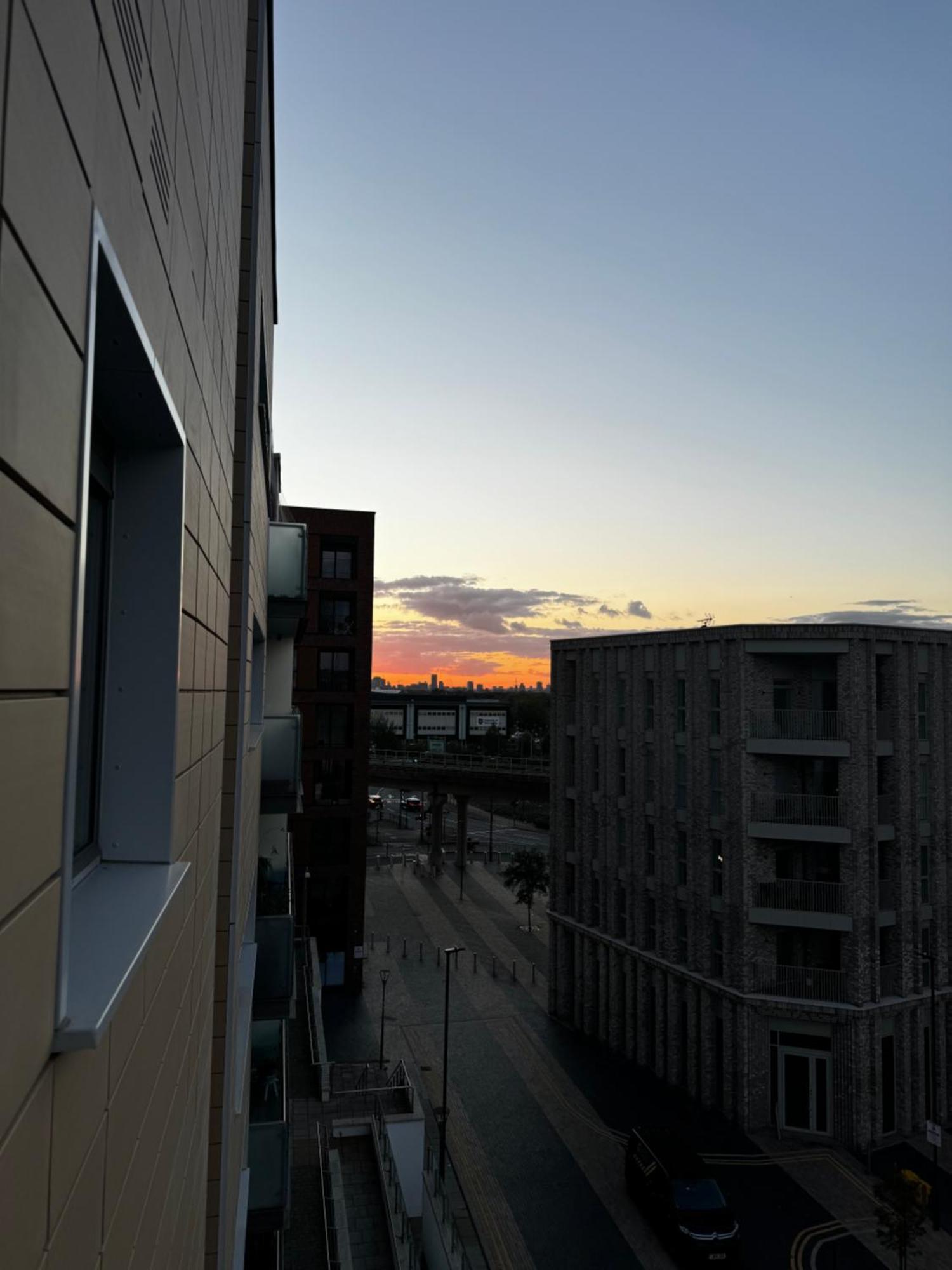 Luxury Entire 1 Bed Flat, Excel, City Airport, Custom House Appartamento Londra