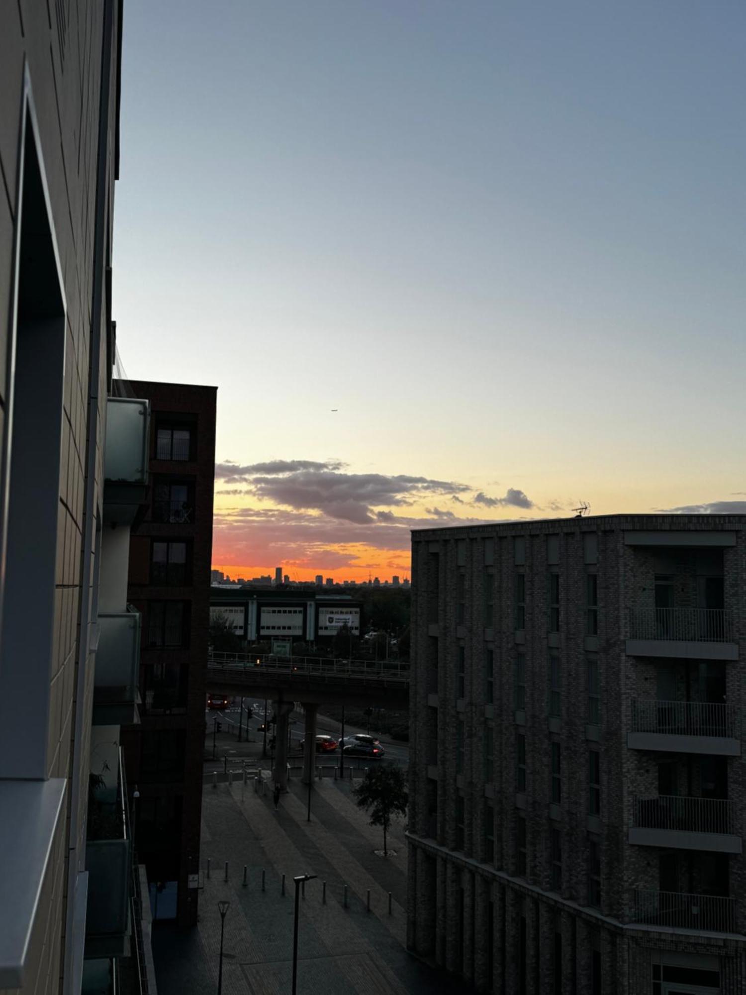 Luxury Entire 1 Bed Flat, Excel, City Airport, Custom House *