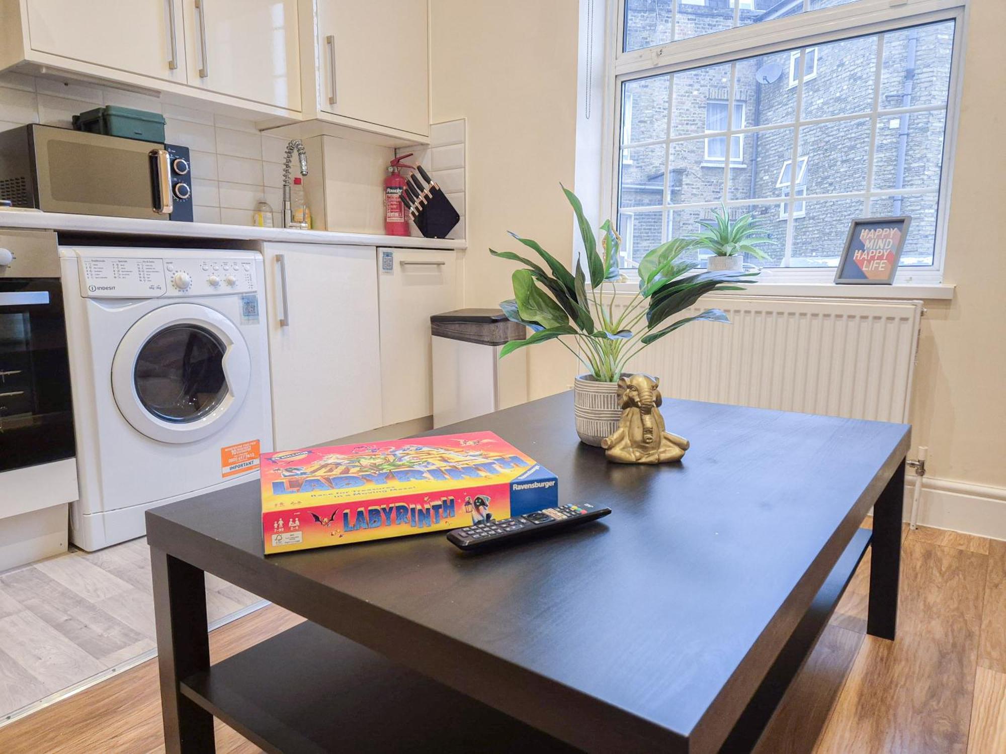 Cozy 2-bedroom With Free Wi-fi In Shepherds Bush Near Westfield Lägenhet